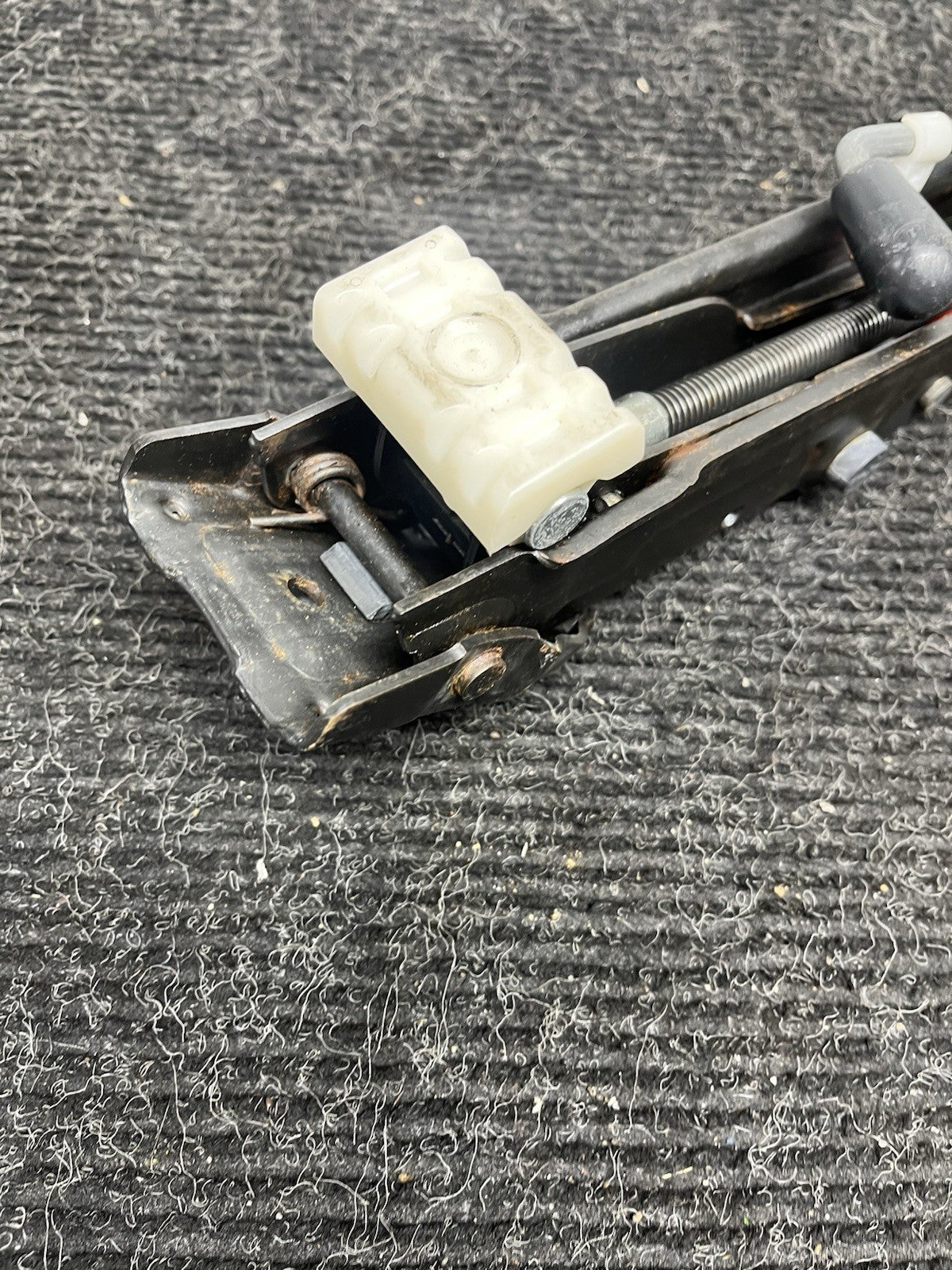 ☑️ 01-06 BMW E46 3-SERIES EMERGENCY SPARE TIRE LIFT JACK TOOL 1096202 OEM