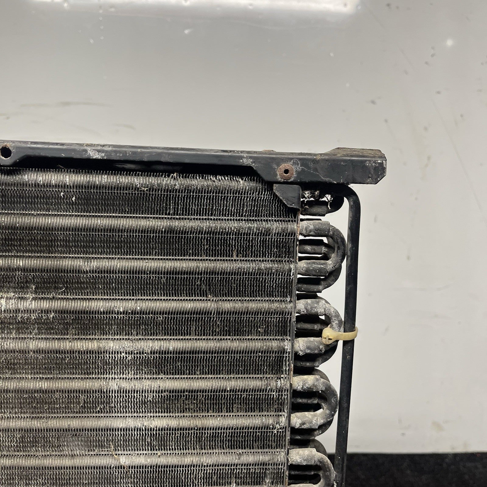 ☑️ 91-00 BMW E36 3 Series M3 AC Condenser Evaporator Fan Shroud Assembly OEM