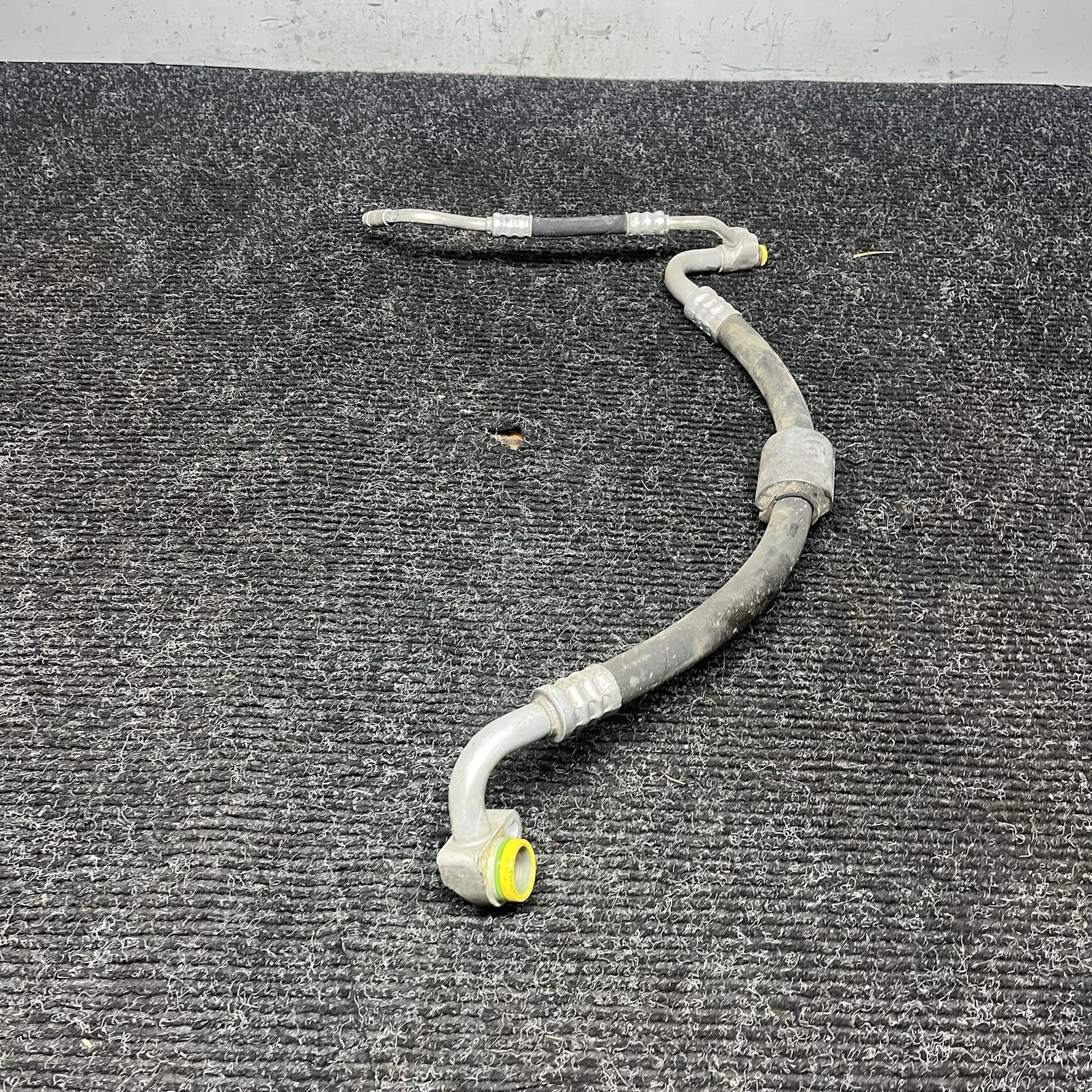 ☑️BMW E88 E82 E90 E92 E93 135 335 AC Compressor Evaporator Suction Pipe Hose OEM