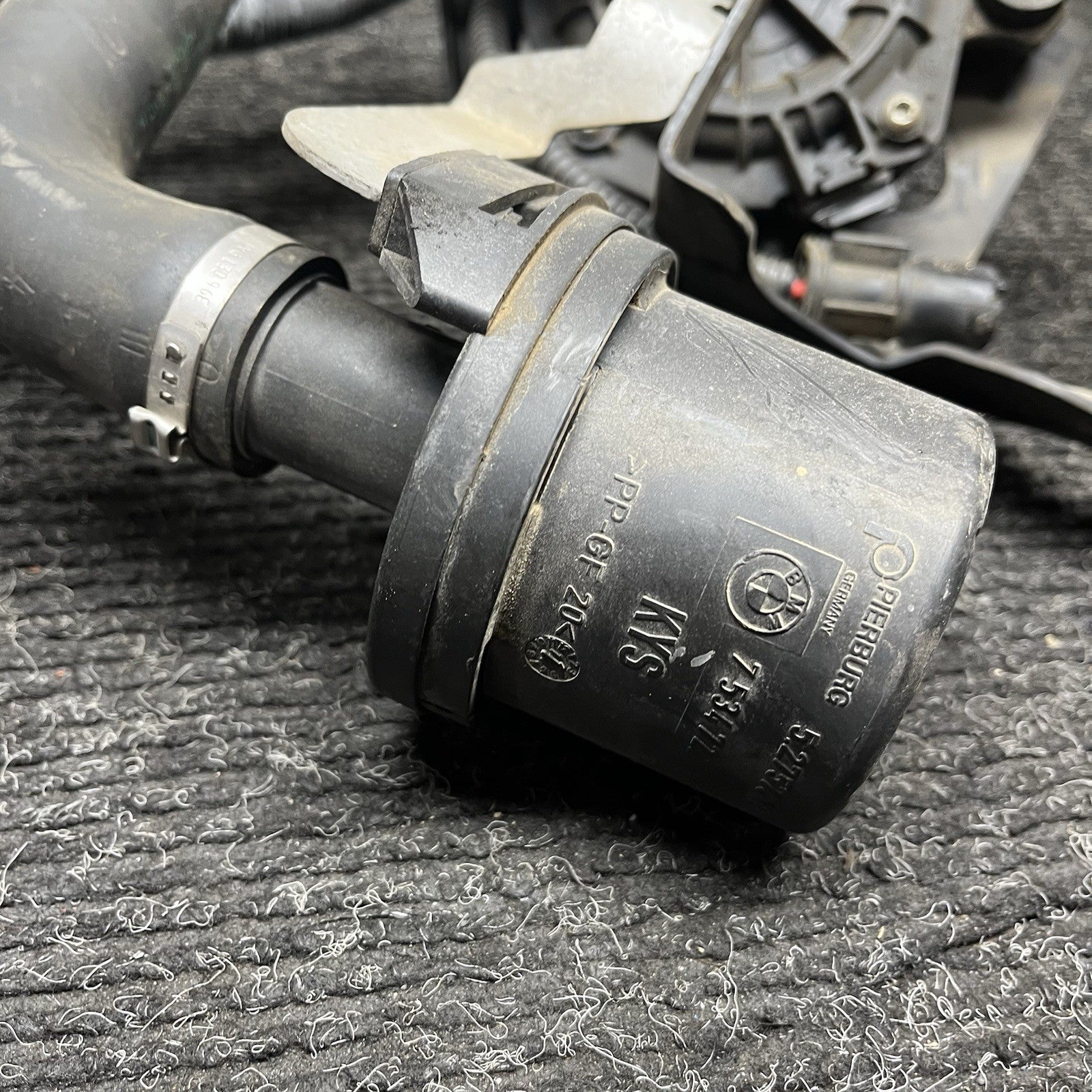 ☑️ OEM BMW E82 E88 E90 E91 E92 E93 128 328 N51 N52 Smog Air Injection Pump