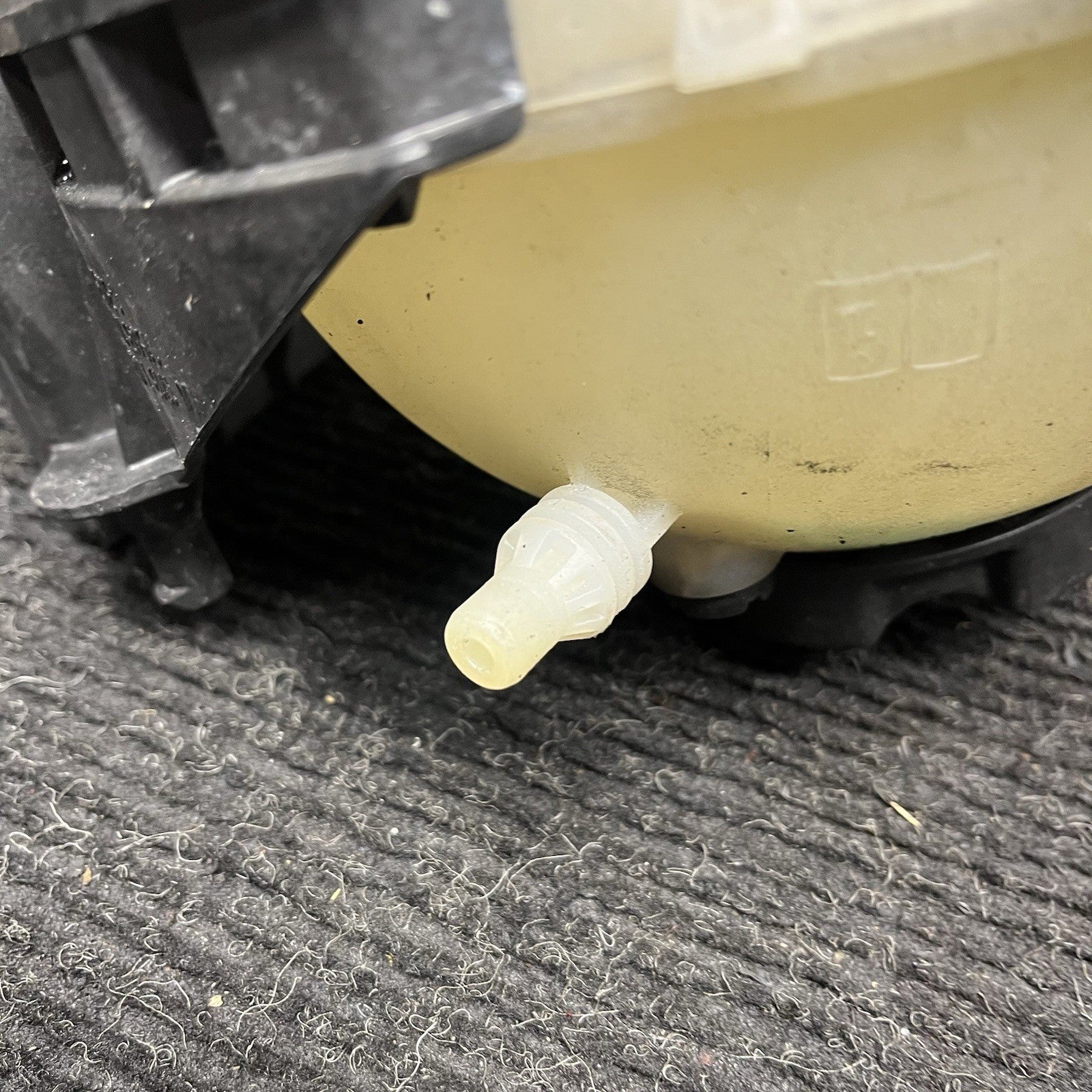 ☑️ 2012-2016 BMW 328xi F30 OEM 2.0 N20 Engine Coolant Reservoir Oveflow 7642159