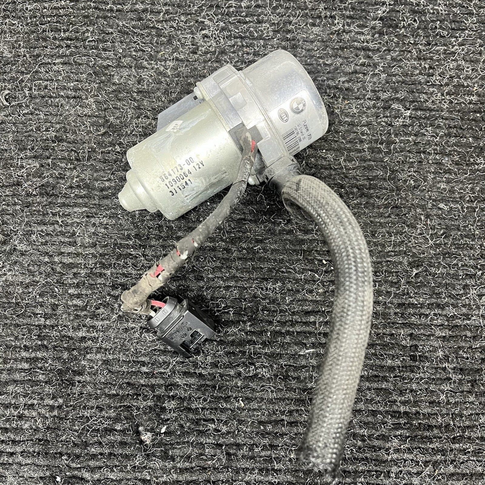 ☑️ 08-13 OEM BMW E90 E92 E93 M3 Engine S65 Brake Booster Vacuum Pump