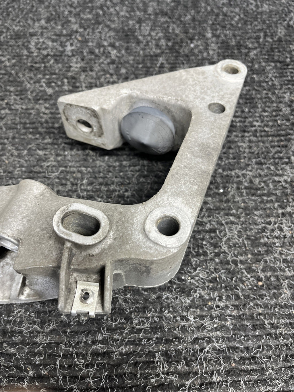 ☑️ 06-19 BMW E92 F30 F32 328XI 335XI 428XI AWD Transmission Mounting Bracket OEM