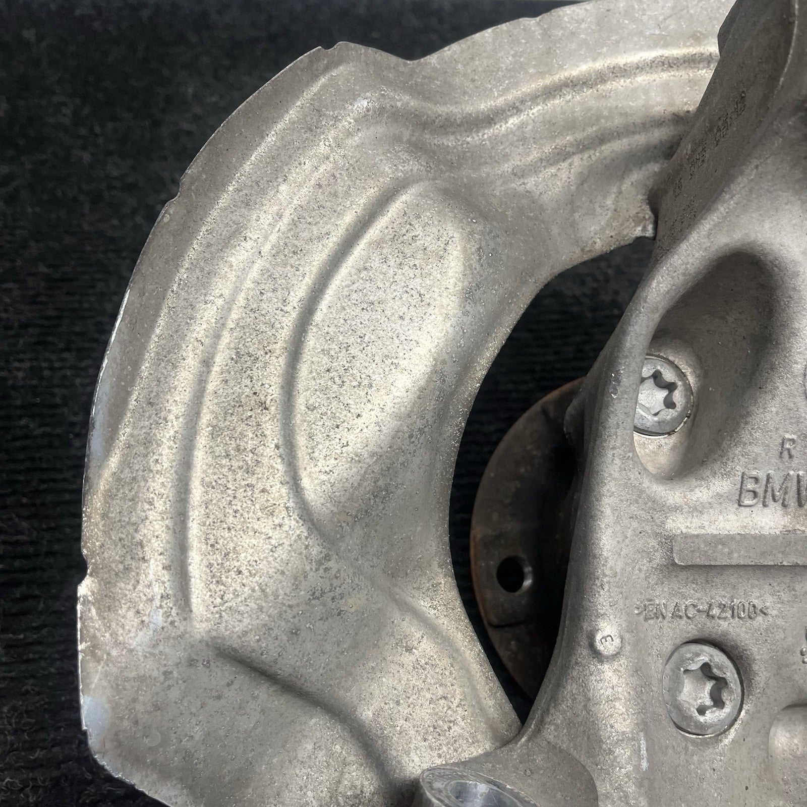☑️ 14-17 BMW F22 F23 M235i Front Right Passenger Spindle Knuckle Hub RWD OEM