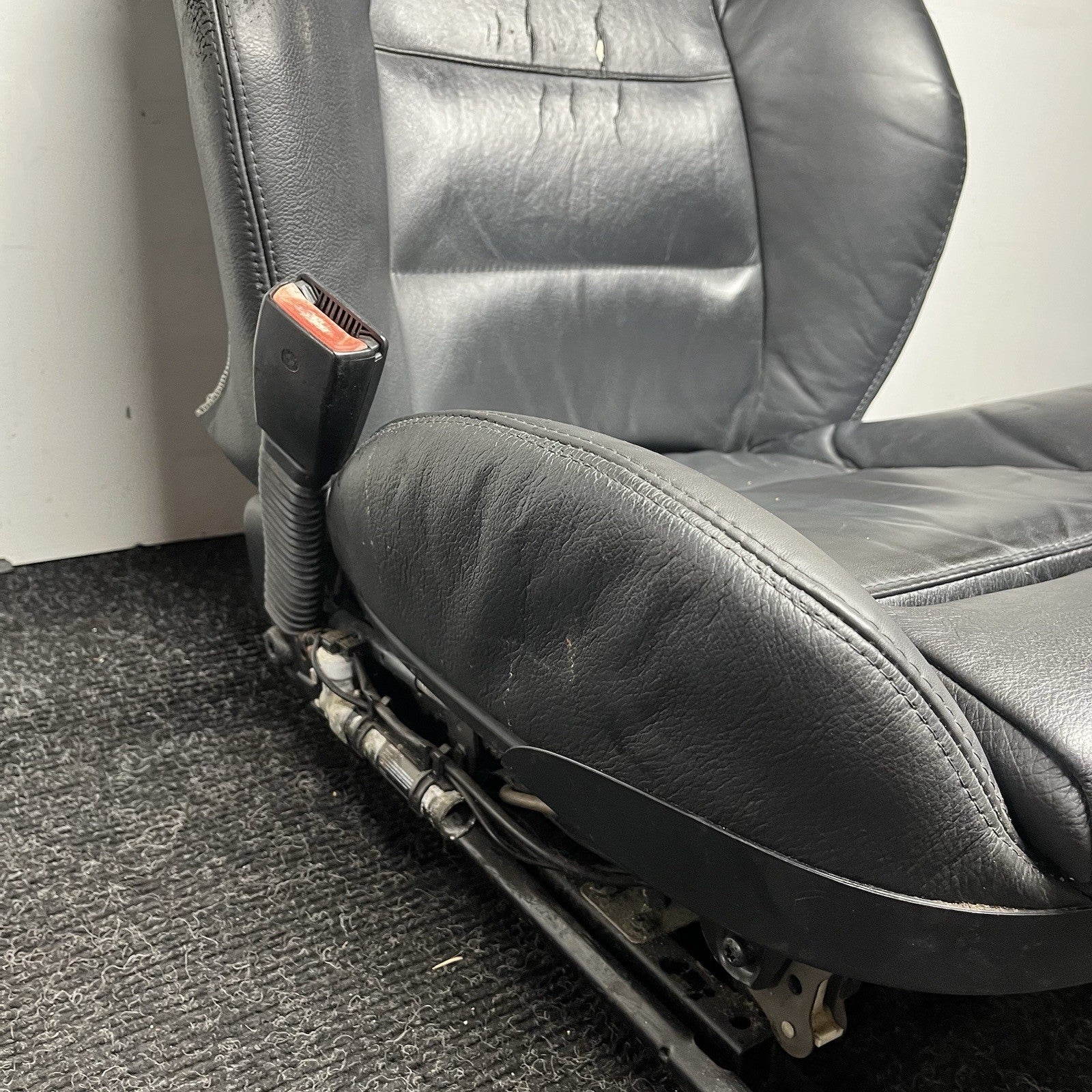 ☑️ OEM BMW E46 325CI 330CI Sedan Front Driver Left Seat Black