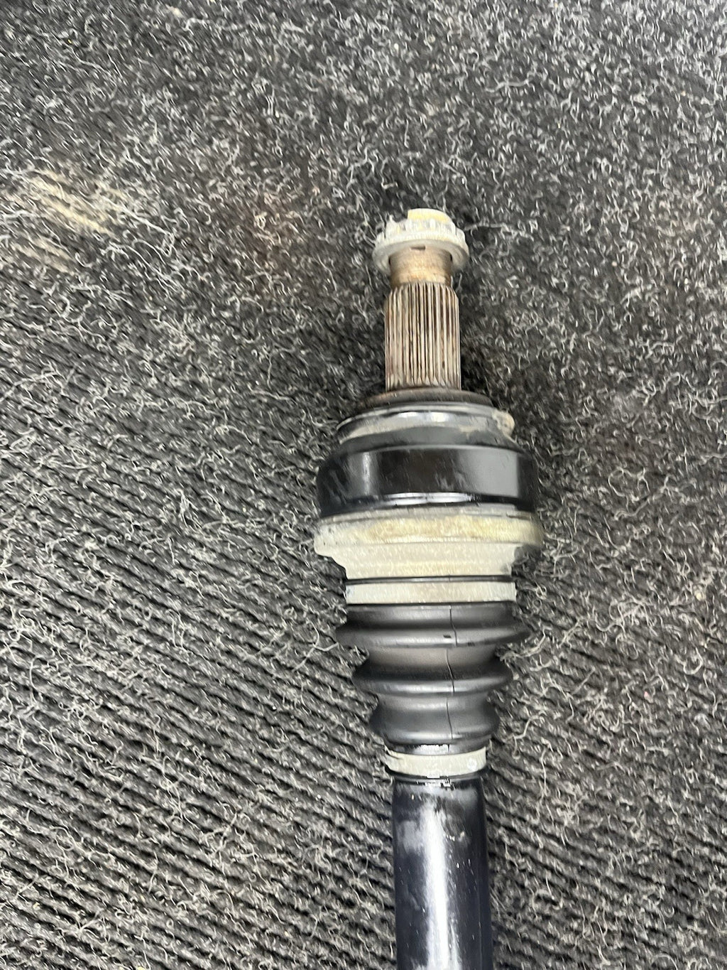 ☑️ 07-13 OEM BMW E82 E90 E92 DCT / MT Rear Right Axle Output Half Shaft Assembly