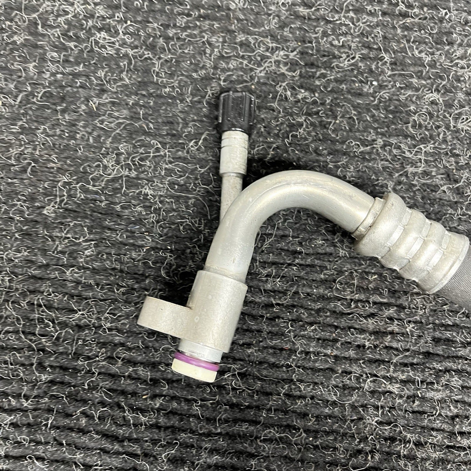 ☑️BMW E88 E82 E90 E92 E93 135 335 AC Compressor Evaporator Suction Pipe Hose OEM