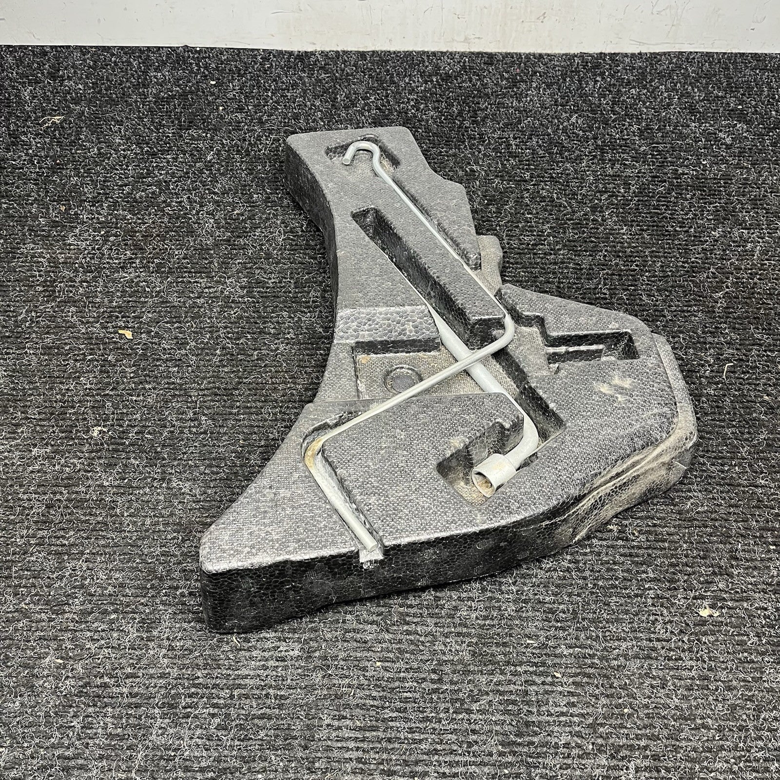 ☑️ 2013-2019 OEM SCION FRS SUBARU BRZ OEM SPARE TIRE JACK TOOL KIT