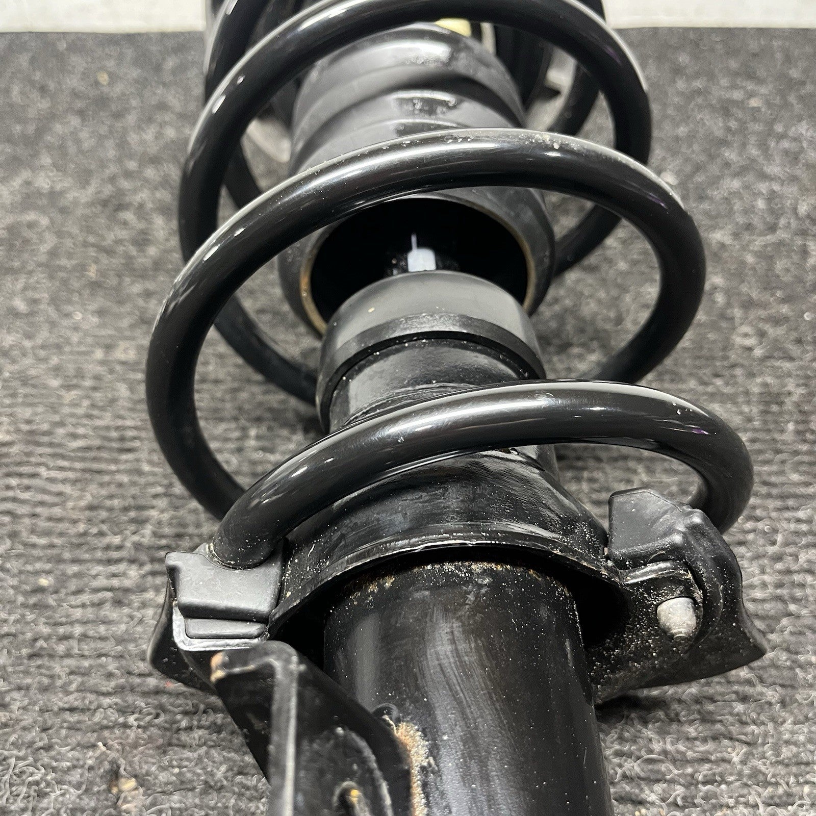 ☑️ 2011-2017 BMW X3 X4 Left Front Strut Shock Spring 31316796315 OEM