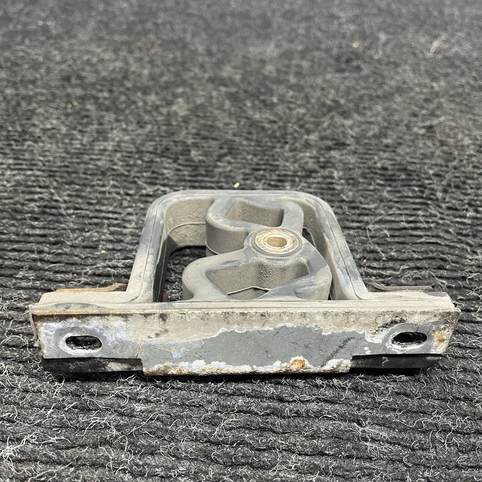 ☑️ 95-13 BMW E36 E46 E90 E92 E93 M3 Exhaust Muffler Hanger Rubber OEM 1401797