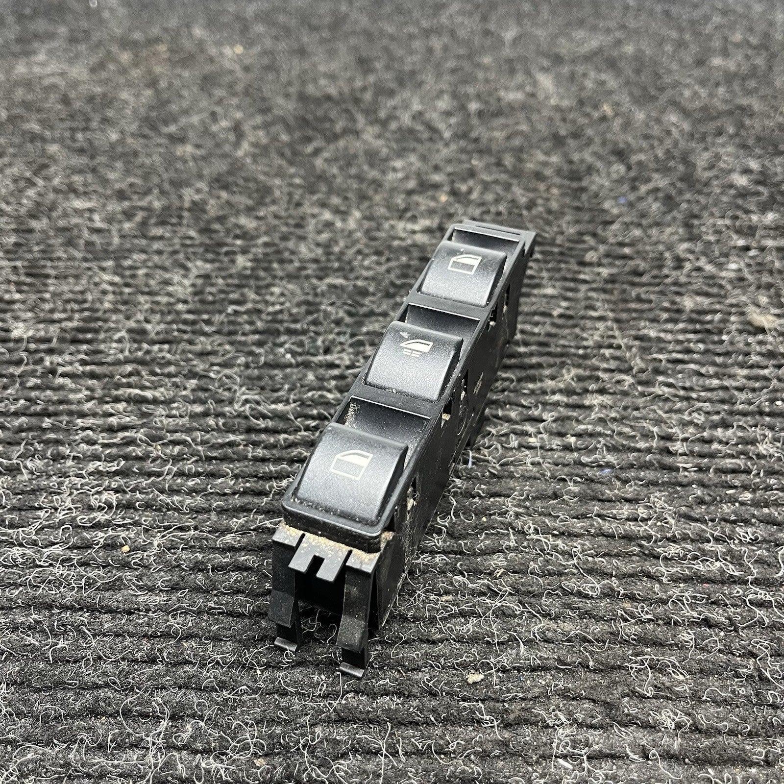 ☑️ 99-06 BMW E46 330ci 325ci M3 CONVERTIBLE LEFT DRIVER Power Window Switch OEM