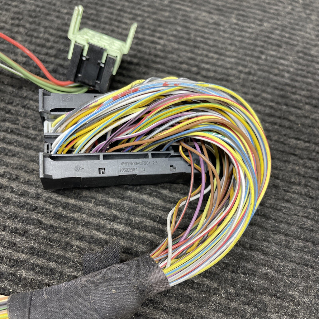 S65 Engine DME Wiring Harness Plug BMW E90 E92 E93 M3 OEM #11198
