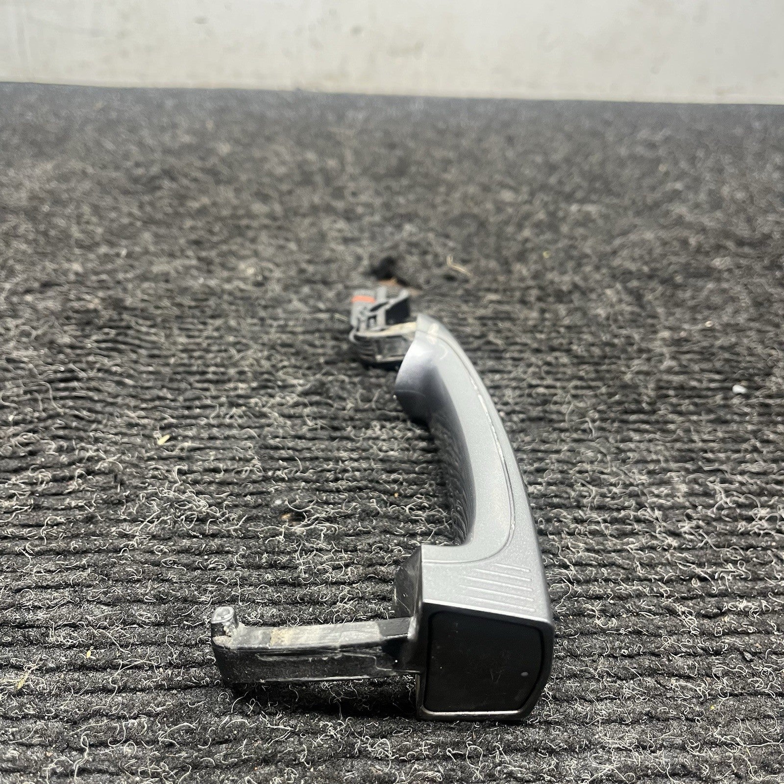 ☑️ 07-13 OEM BMW E93 M3 335 Right Passenger Side COMFORT ACCESS Door Handle Gray