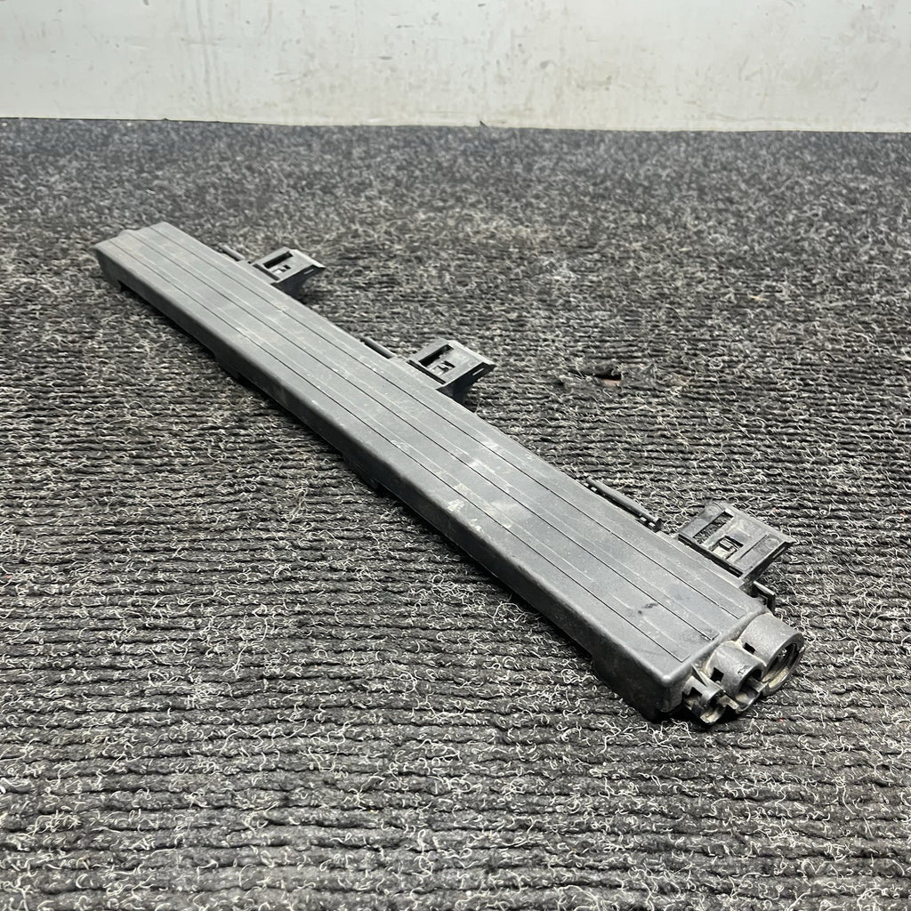 ☑️ 07-13 BMW 335i E92 E90 E93 Over Engine Upper Cable Duct Cover Channel 7532269