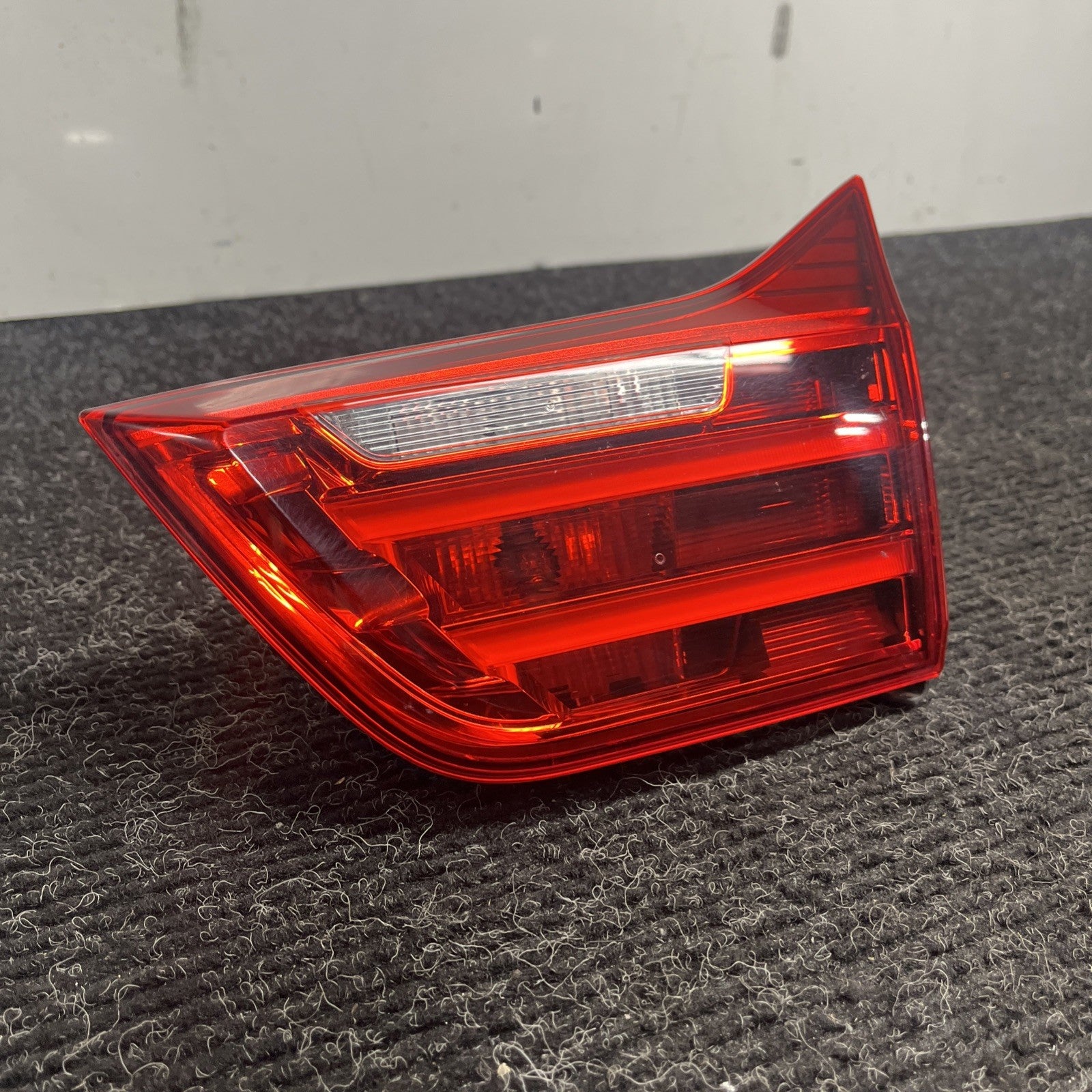 ☑️ 15-17 OEM BMW F82 M4 Coupe Rear Right Passenger Side Inner Stop Tail Light