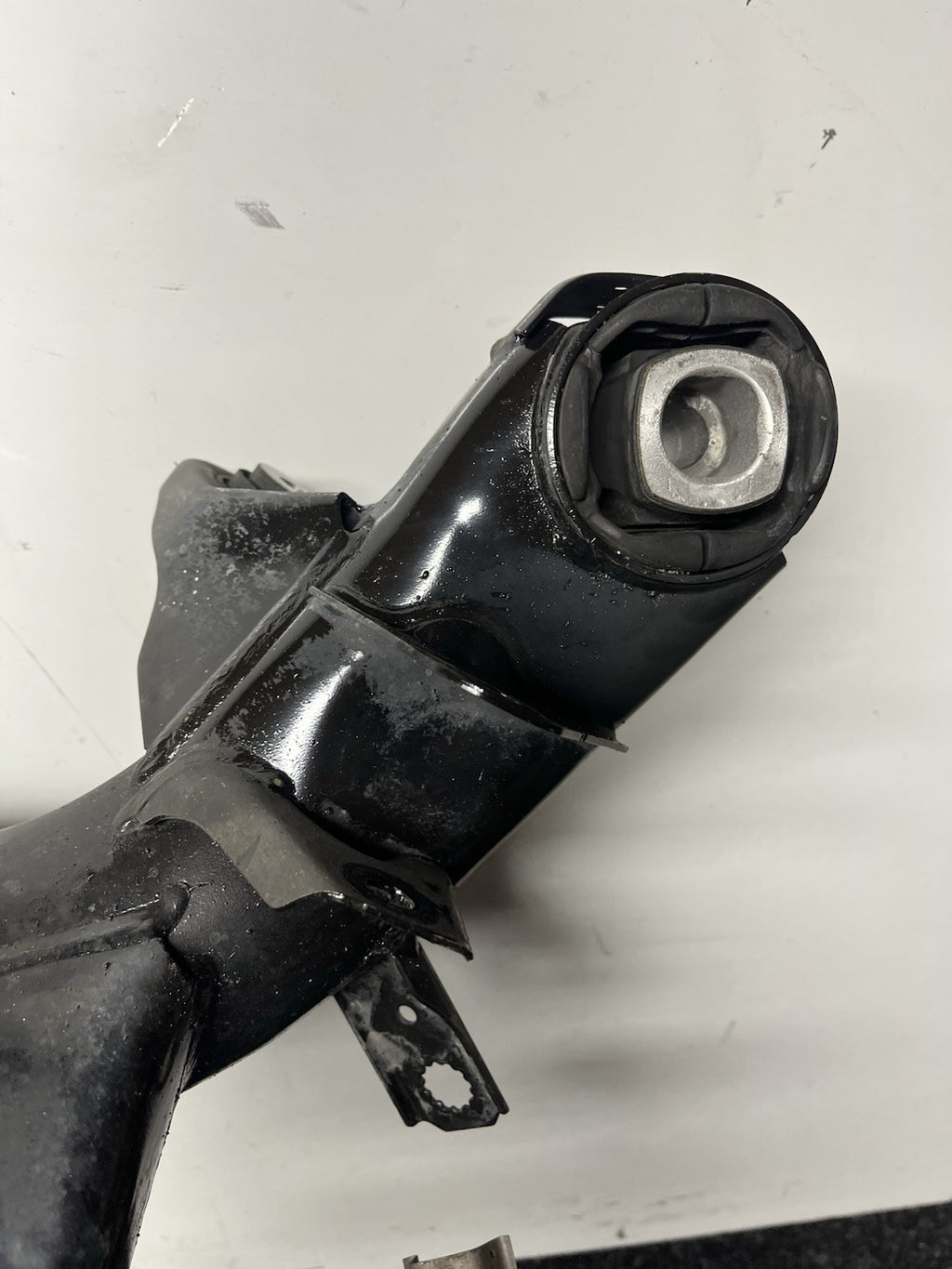 ☑️ 07-13 BMW E90 E92 E93 335I Rear Axle Subframe Crossmember Cradle Carrier OEM