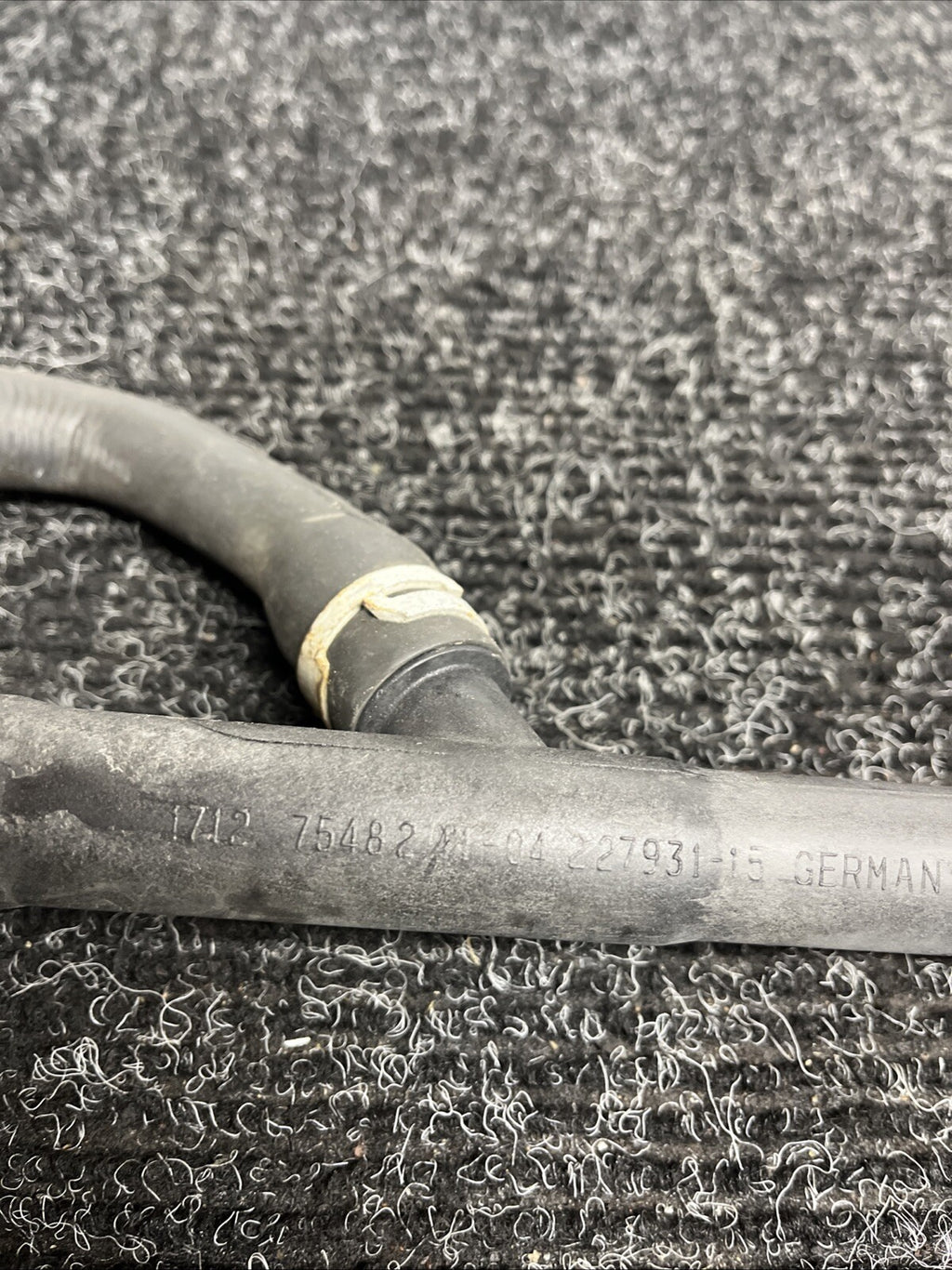 ☑️ OEM BMW E90 E92 E93 N54 RWD AT Thermostat Hose  Coolant Return Pipe Line