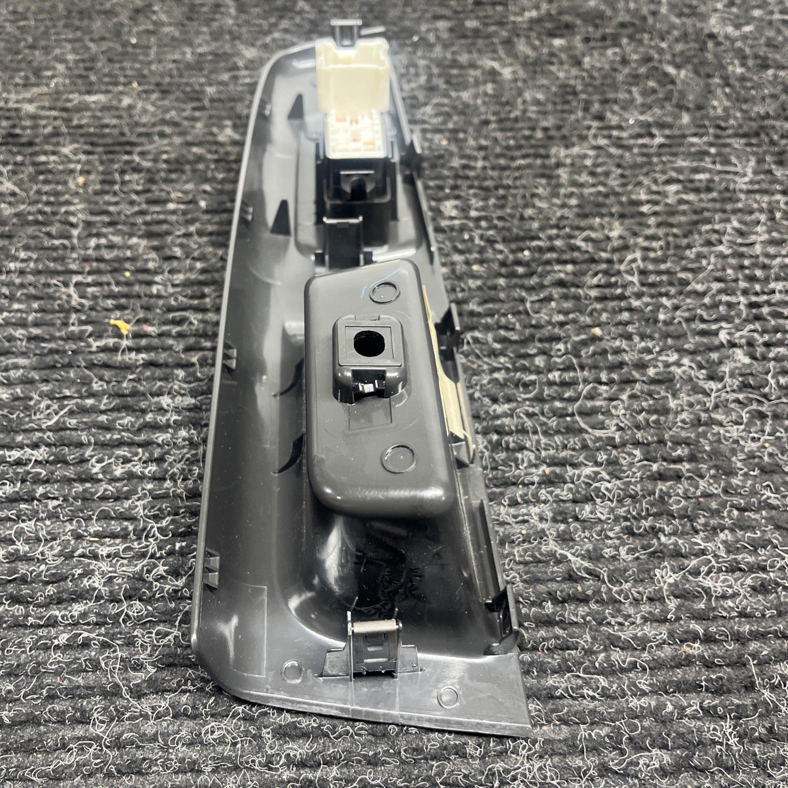 ☑️ 2011-2014 SUBARU WRX STI REAR LH DRIVER WINDOW SWITCH TRIM. P/N 94266FG510