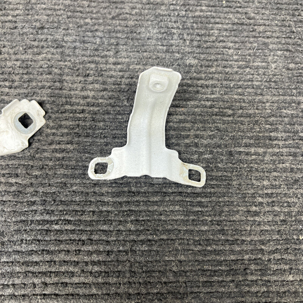 ☑️ 14-20 OEM BMW F22 F23 230 M235 Front Left Fender Wing Holder Brackets SET (3)