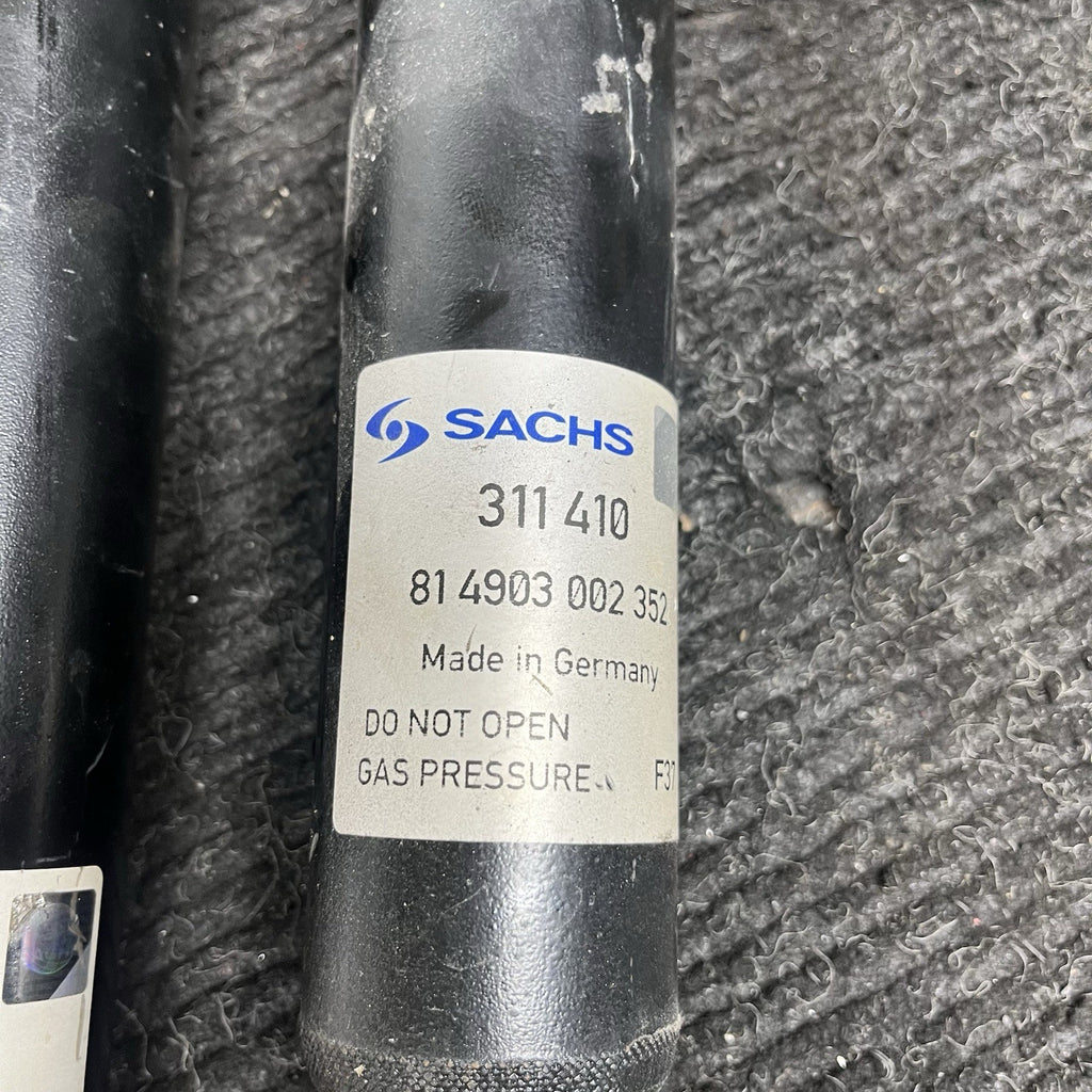 ☑️ BMW E82 E88 E90 E92 128i 135i 328i 328xi 335i Rear Shock Absorber Pair Sachs
