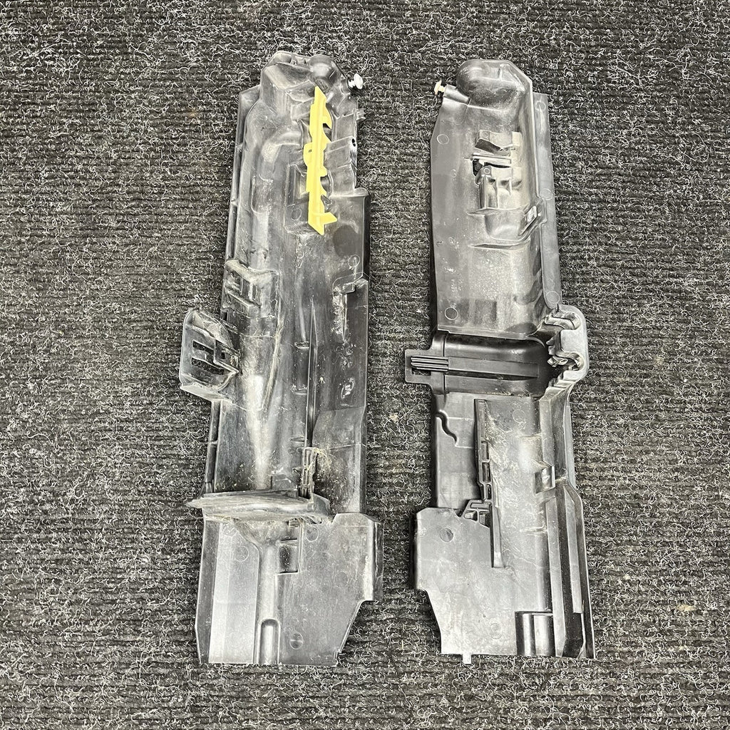 ☑️07-13 OEM BMW E82 E88 E90 E92 E93 335 Front Radiator Bracket Pair Left Right