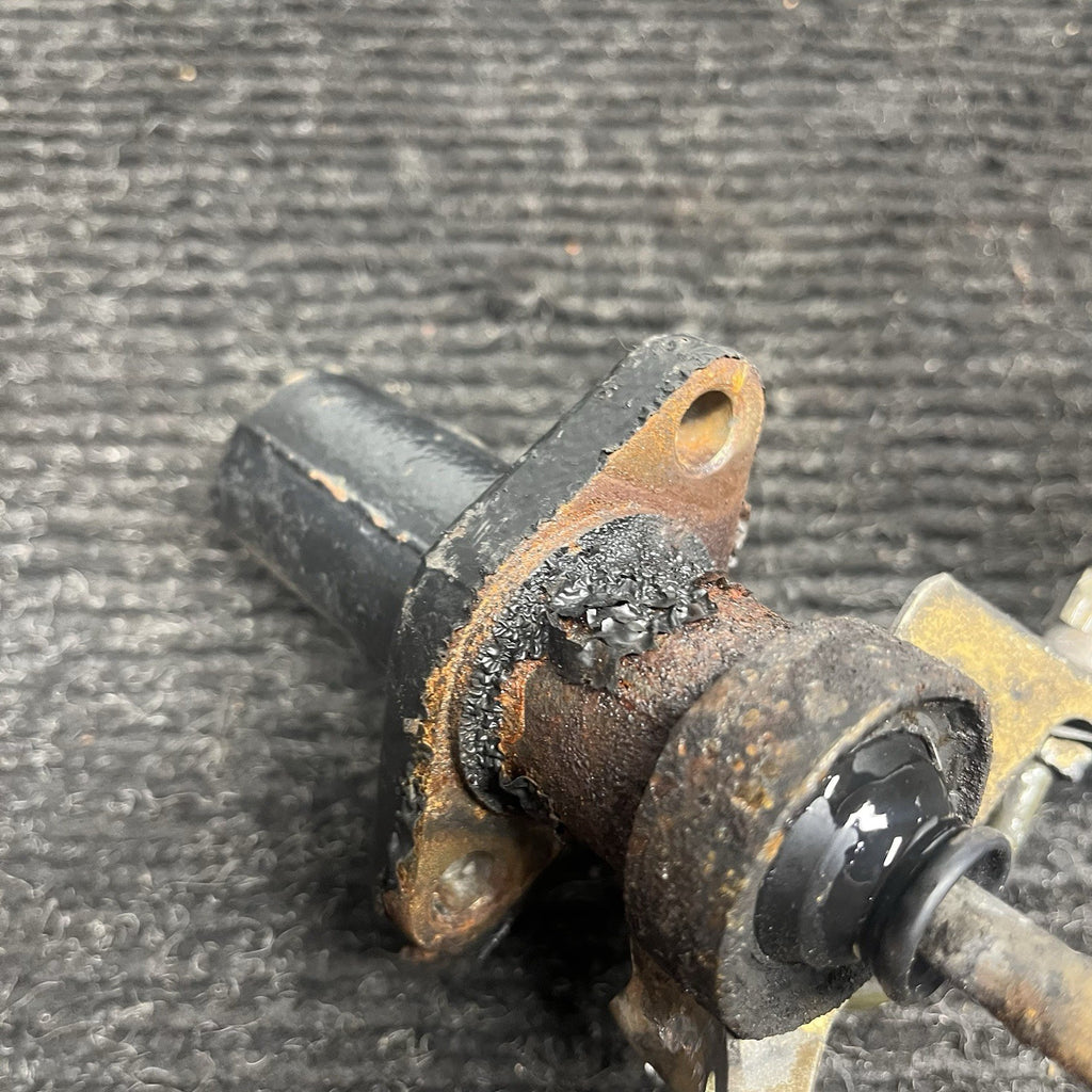 ☑️ 96-02 BMW Z3 328I Manual Clutch Slave Cylinder Hydraulic ZF Transmission OEM