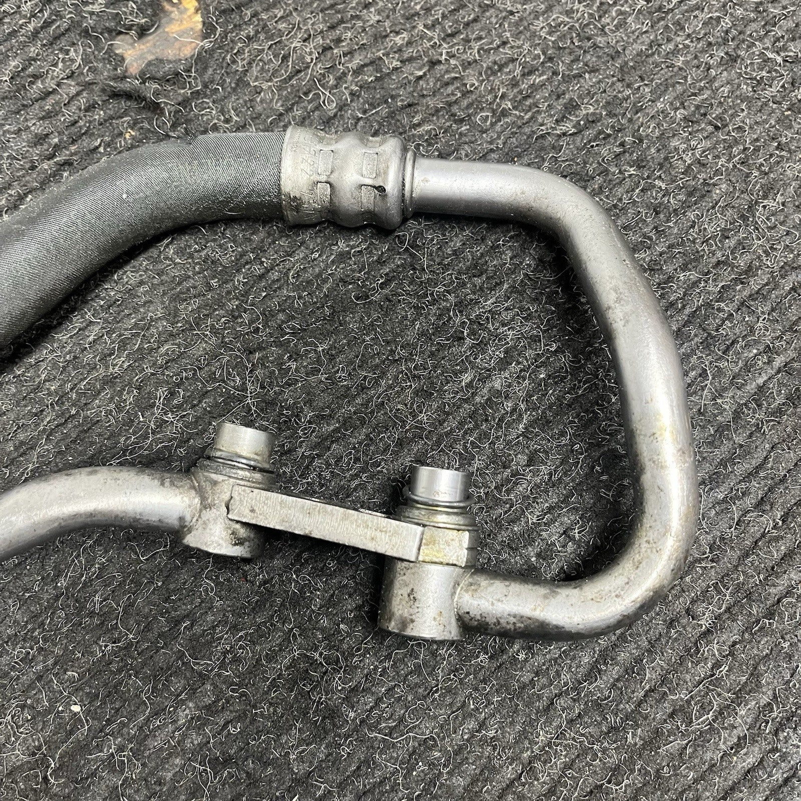 ☑️ 07-11 BMW E82 E88 E90 E92 135I 335I ENGINE OIL COOLER COOLING LINES HOSE PAIR