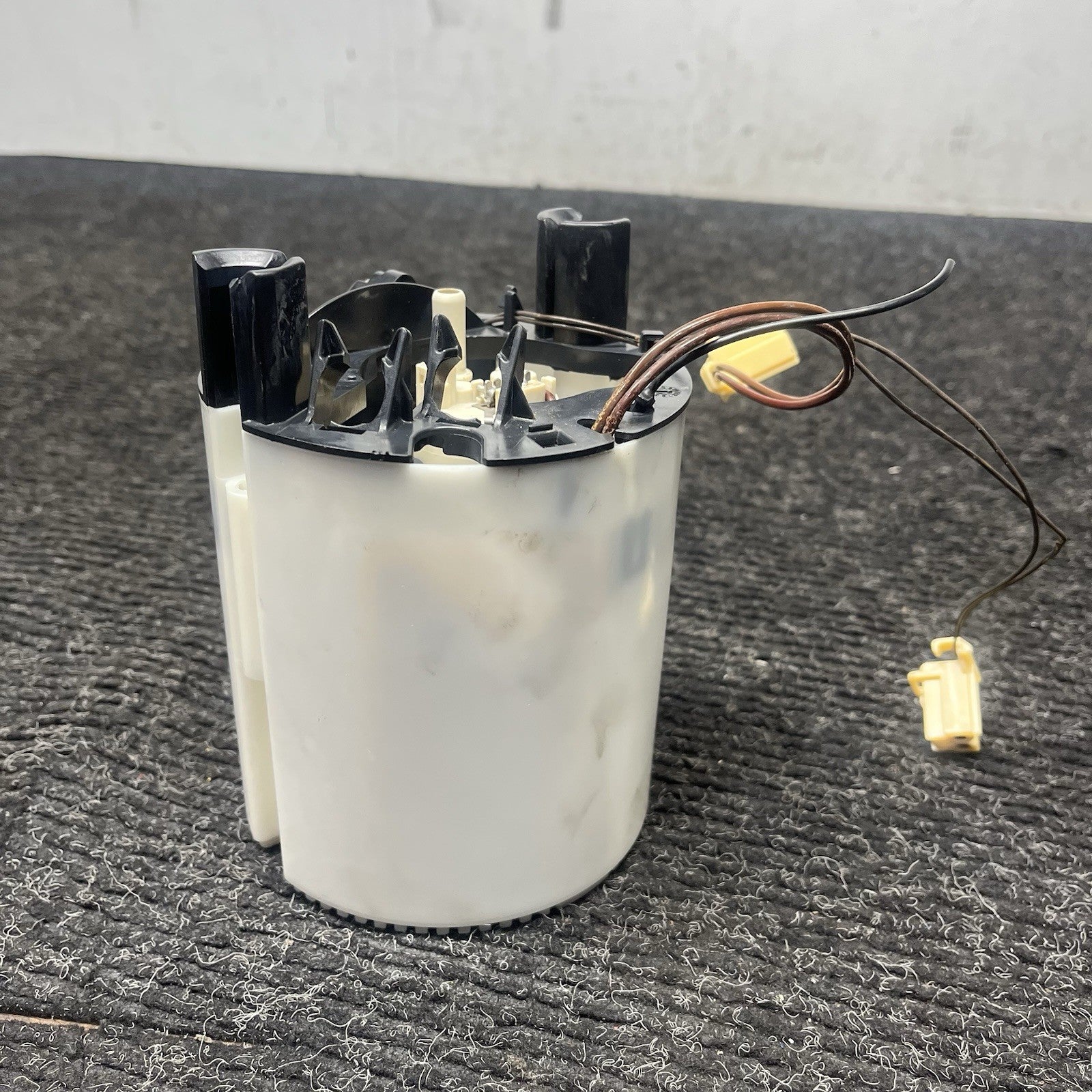 ☑️ 06-13 BMW E82 E88 E90 E91 E92 E93 128I 135I 328I 335I Fuel Pump Sending OEM