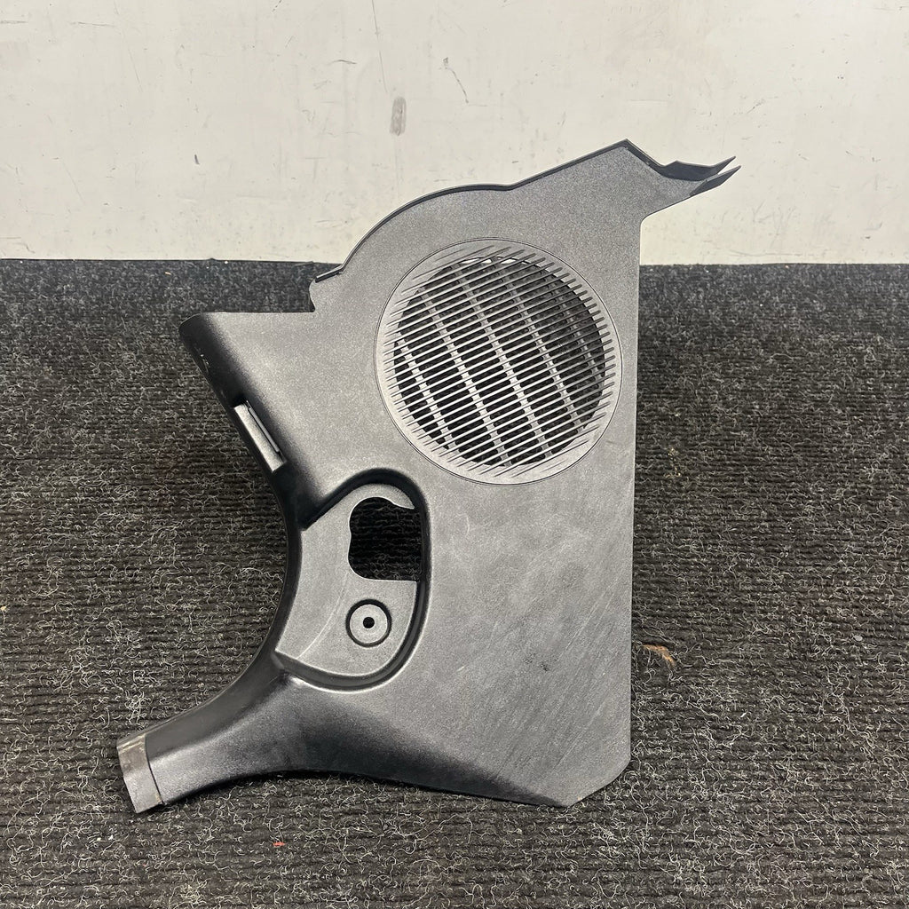 ☑️ 03-08 BMW Z4 E85 Roadster Front Left Driver Door Kick Panel Trim 7016991 OEM
