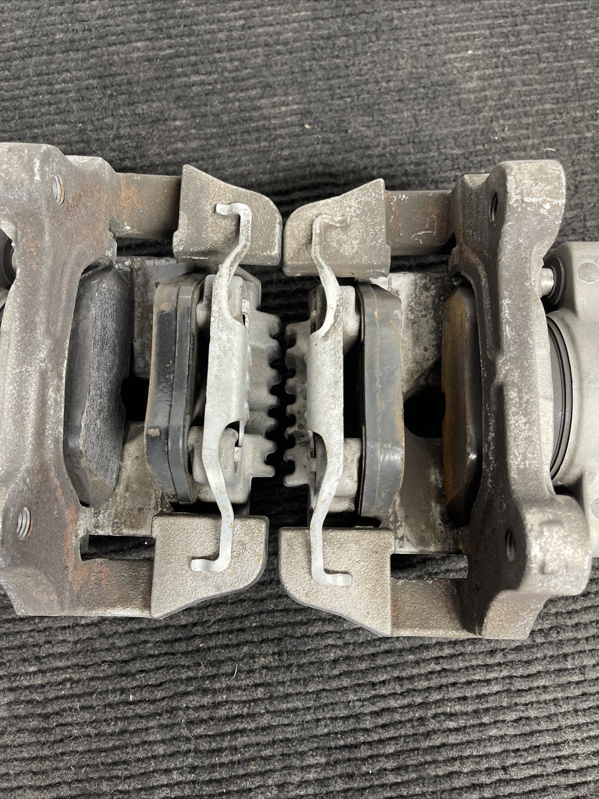 ☑️09-16 BMW E89 Z4 28i 30i 35i SET OF 2 FRONT LEFT & RIGHT BRAKE CALIPER OEM
