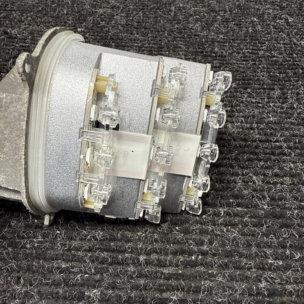 ☑️ 09-12 BMW E90 E91 Front Left Driver Turn Signal LED Headlight Module OEM