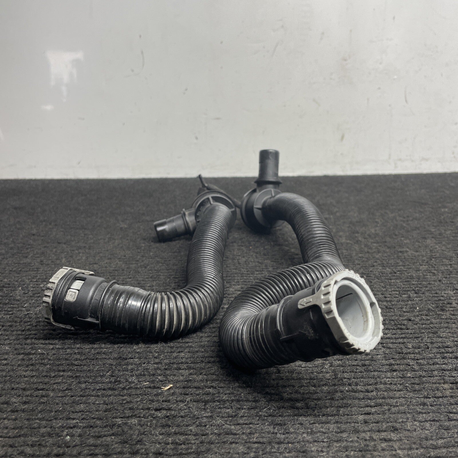 ☑️ 07-10 OEM BMW E90 E92 E93 335 Charge Pipe Diverter Valves Induction Pipe N54