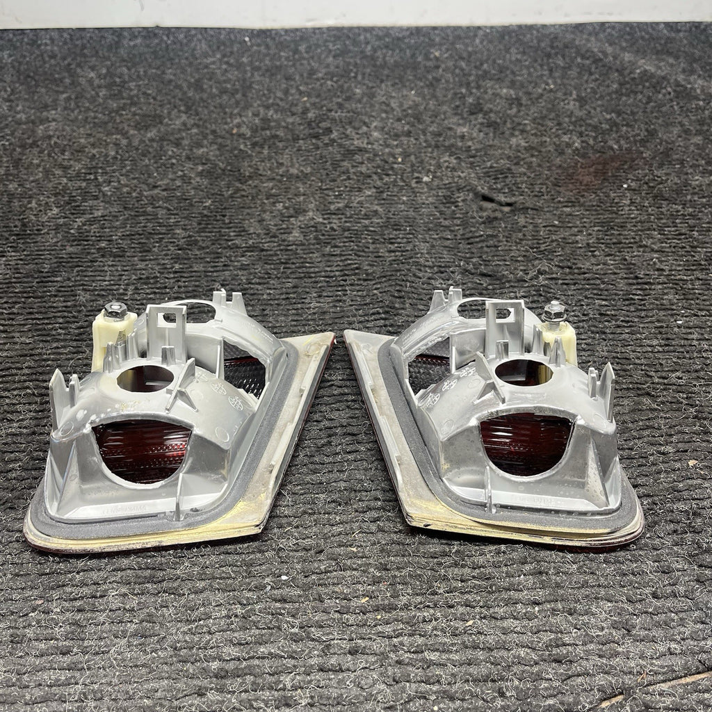 ☑️ DEPO Red/Clear SEDAN Inner Tail Lights PAIR 1999-2005 BMW 3-Series E46