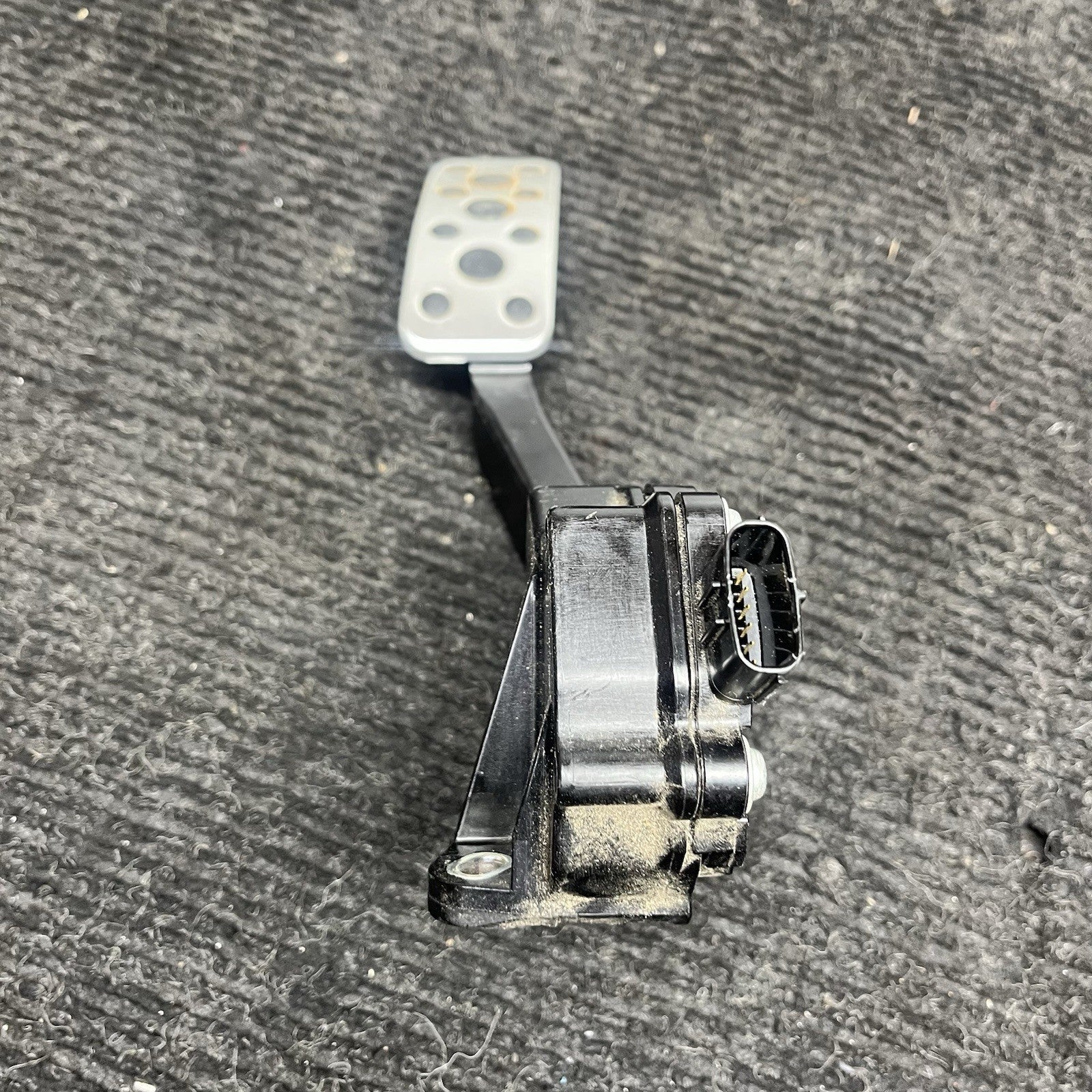 ☑️ 2015-2018 SUBARU WRX Accelerator Gas Pedal Sensor 36010FJ070
