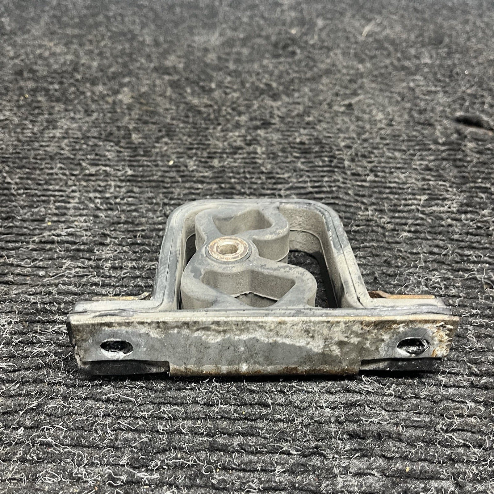 ☑️ 95-13 BMW E36 E46 E90 E92 E93 M3 Exhaust Muffler Hanger Rubber OEM 1401797