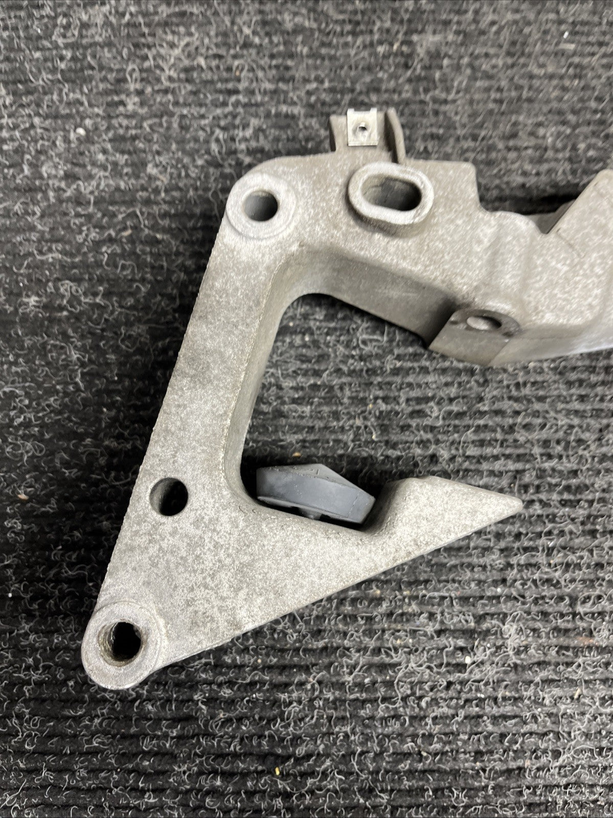 ☑️ 06-19 BMW E92 F30 F32 328XI 335XI 428XI AWD Transmission Mounting Bracket OEM
