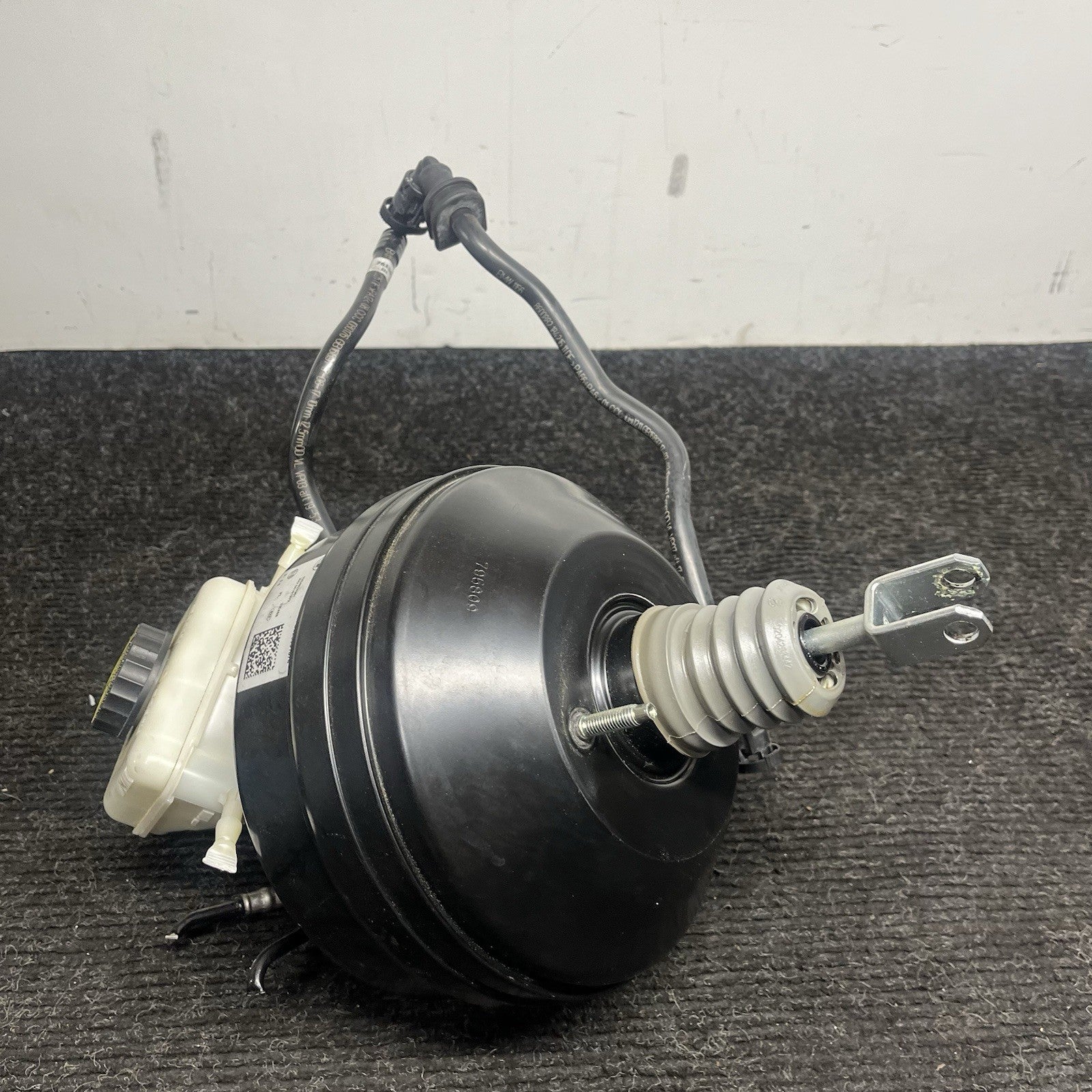 ☑️ 2017-2020 BMW 430I F33 POWER BRAKE BOOSTER W/ MASTER CYLINDER OEM 6872135