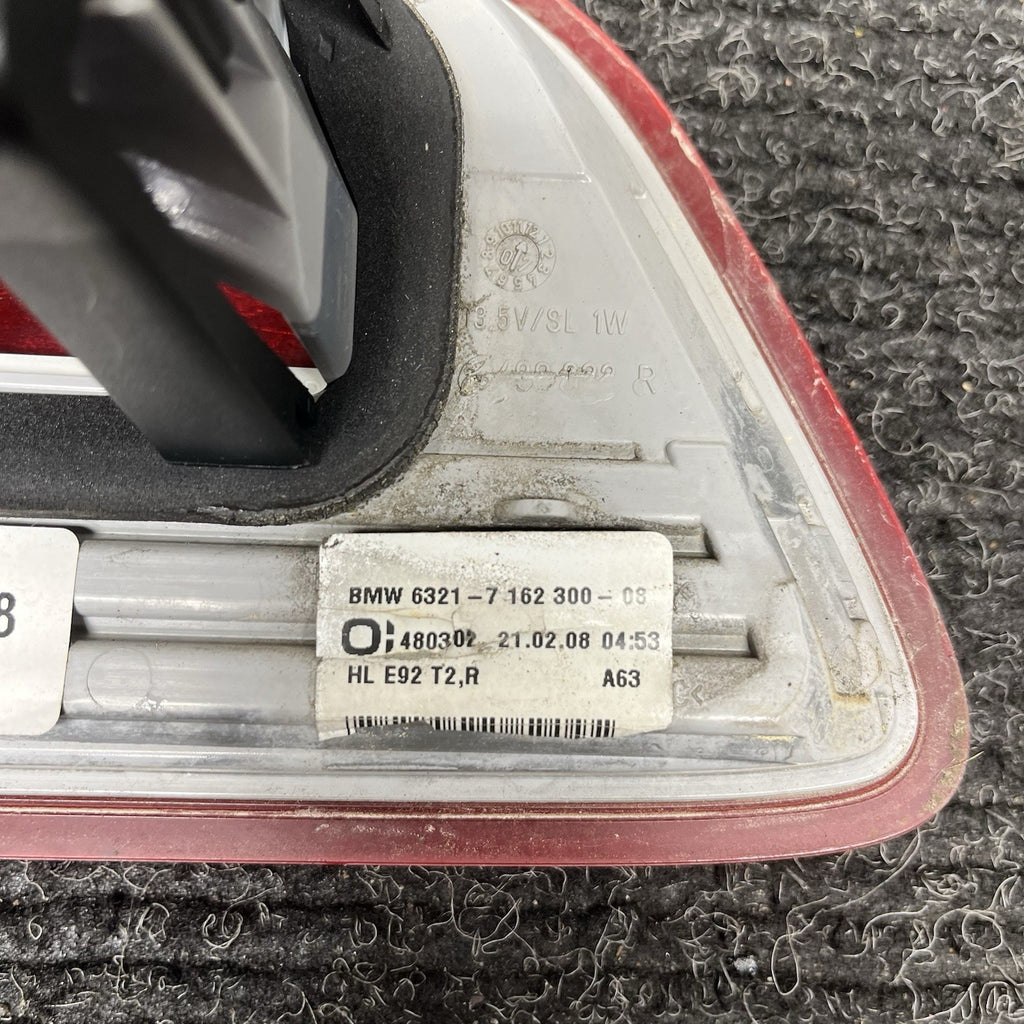 ☑️ 2007-2010 BMW E92 328i 335i COUPE INNER PASSENGER RH TAIL LIGHT PRE-LCI OEM