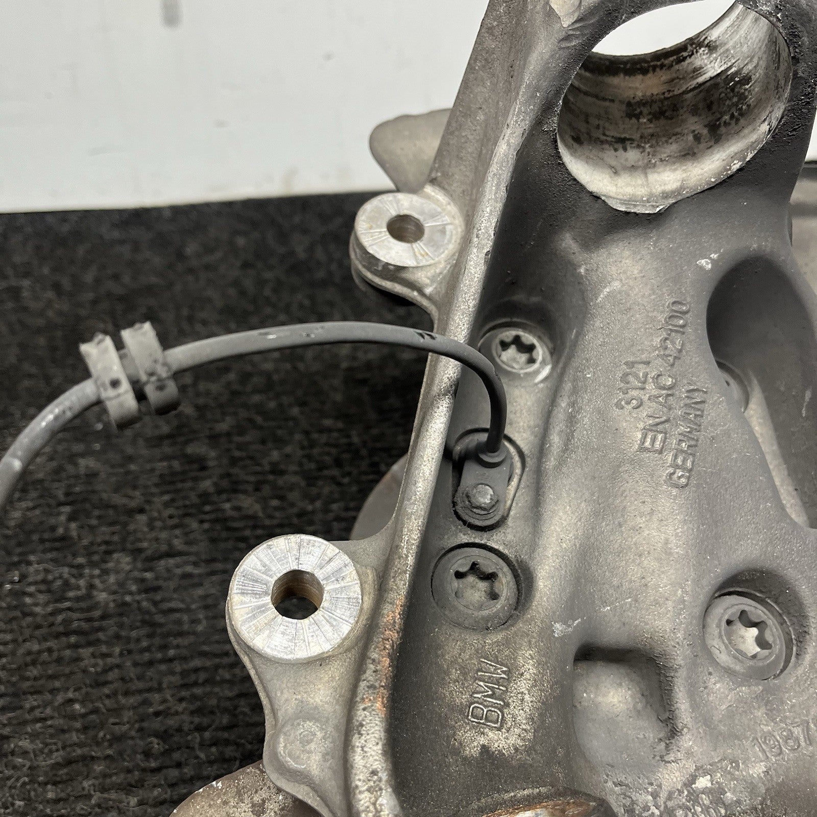 ☑️ 2012-2016 BMW 328I F30 RWD FRONT DRIVER SIDE WHEEL HUB SPINDLE KNUCKLE OEM