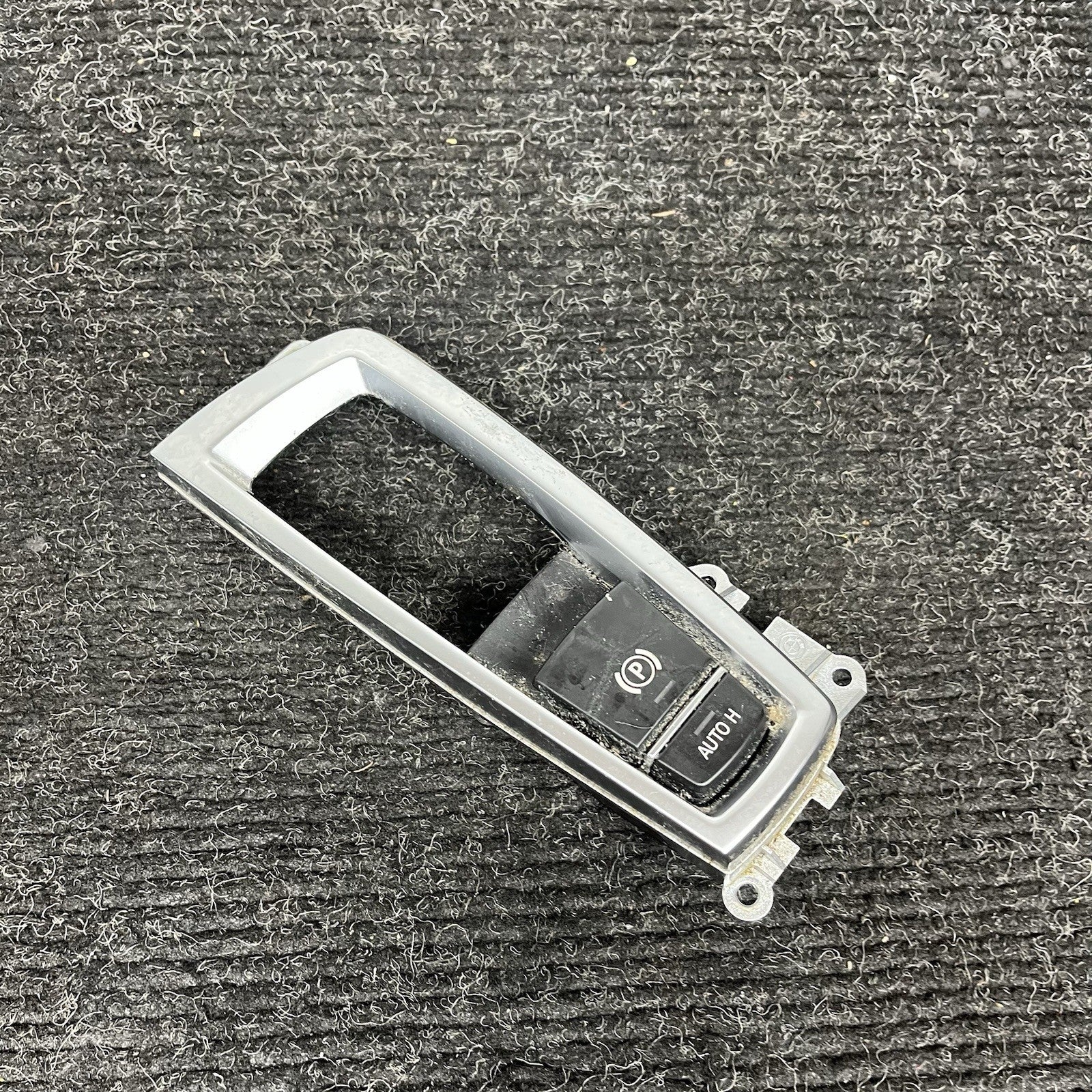 ☑️ 2011-2017 BMW F25 X3 xDrive Emergency Parking Brake Auto Hold Switch OEM