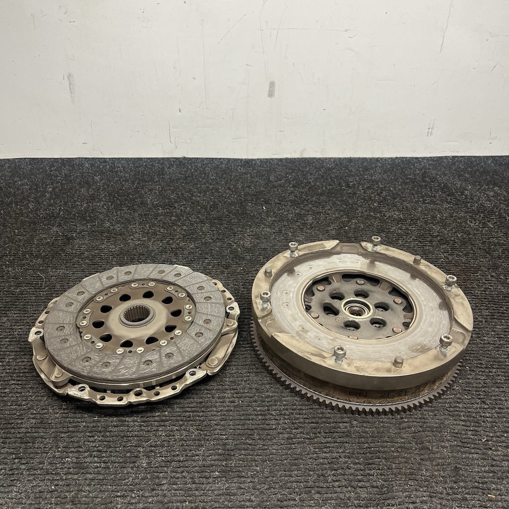 ☑️ 14-17 BMW F22 F23 M235i MANUAL TRANSMISSION CLUTCH FLYWHEEL N55 OEM