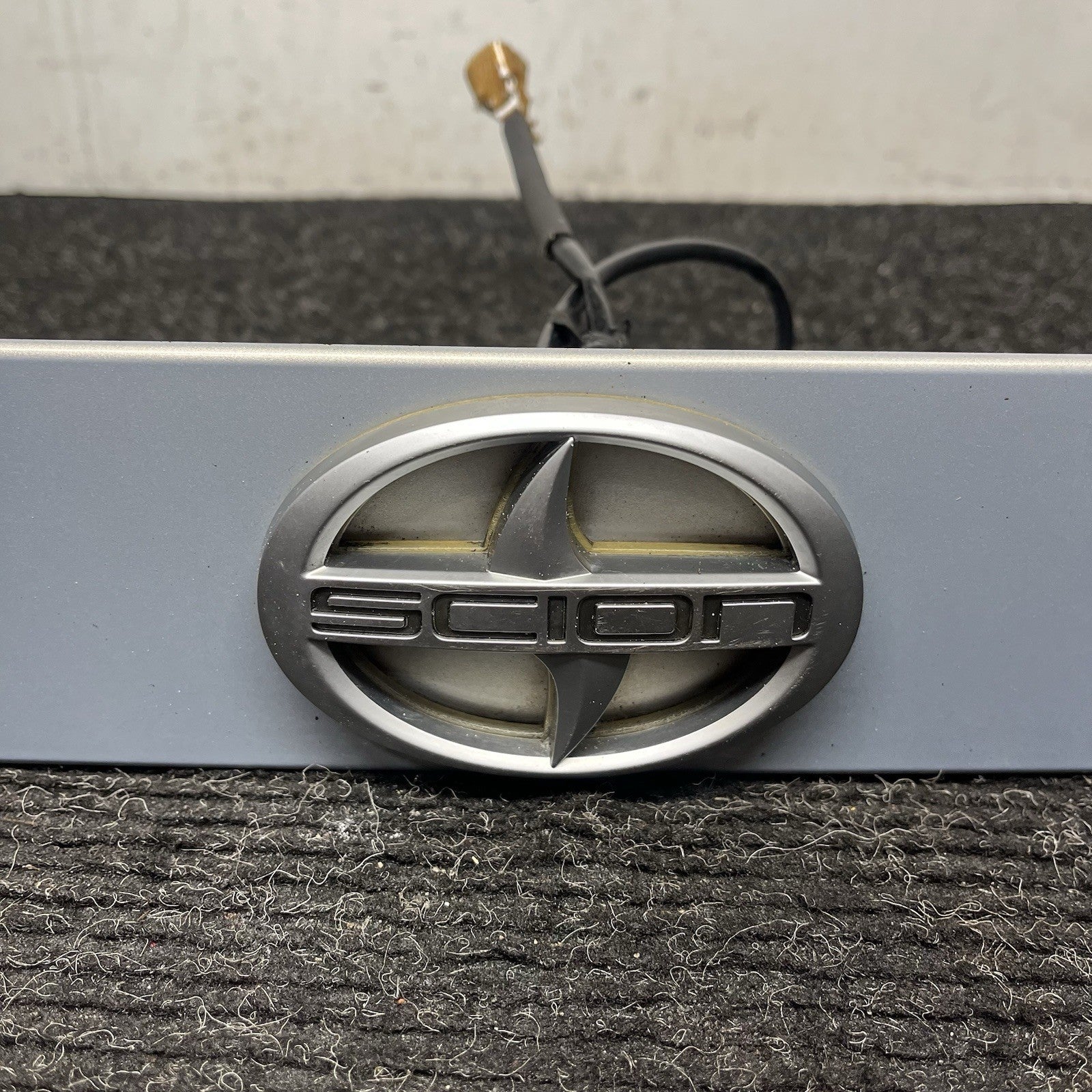 ☑️ 2013-2017 Subaru BRZ Trunk Molding Garnish Trim Deck Lid Gate 10 Series Badge