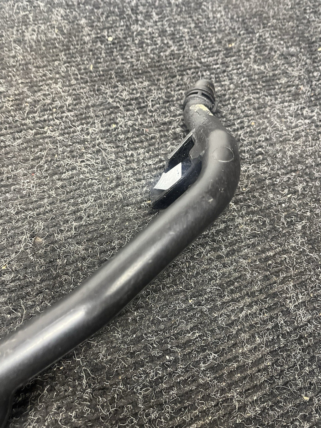☑️ OEM BMW E90 E92 E93 N54 RWD AT Thermostat Hose  Coolant Return Pipe Line