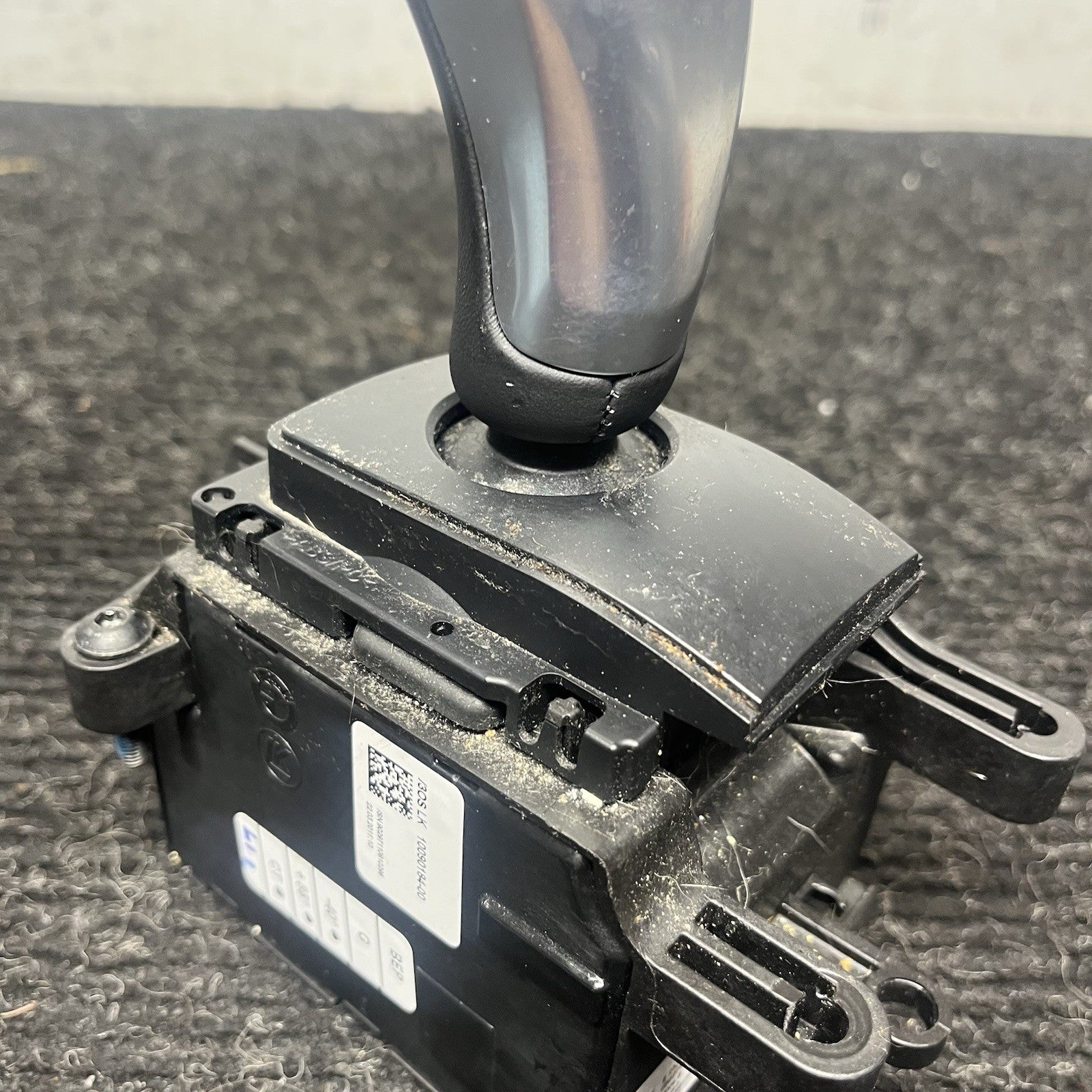 ☑️ 2011 BMW X3 Automatic Gear Shifter Lever Assembly OEM 9253077