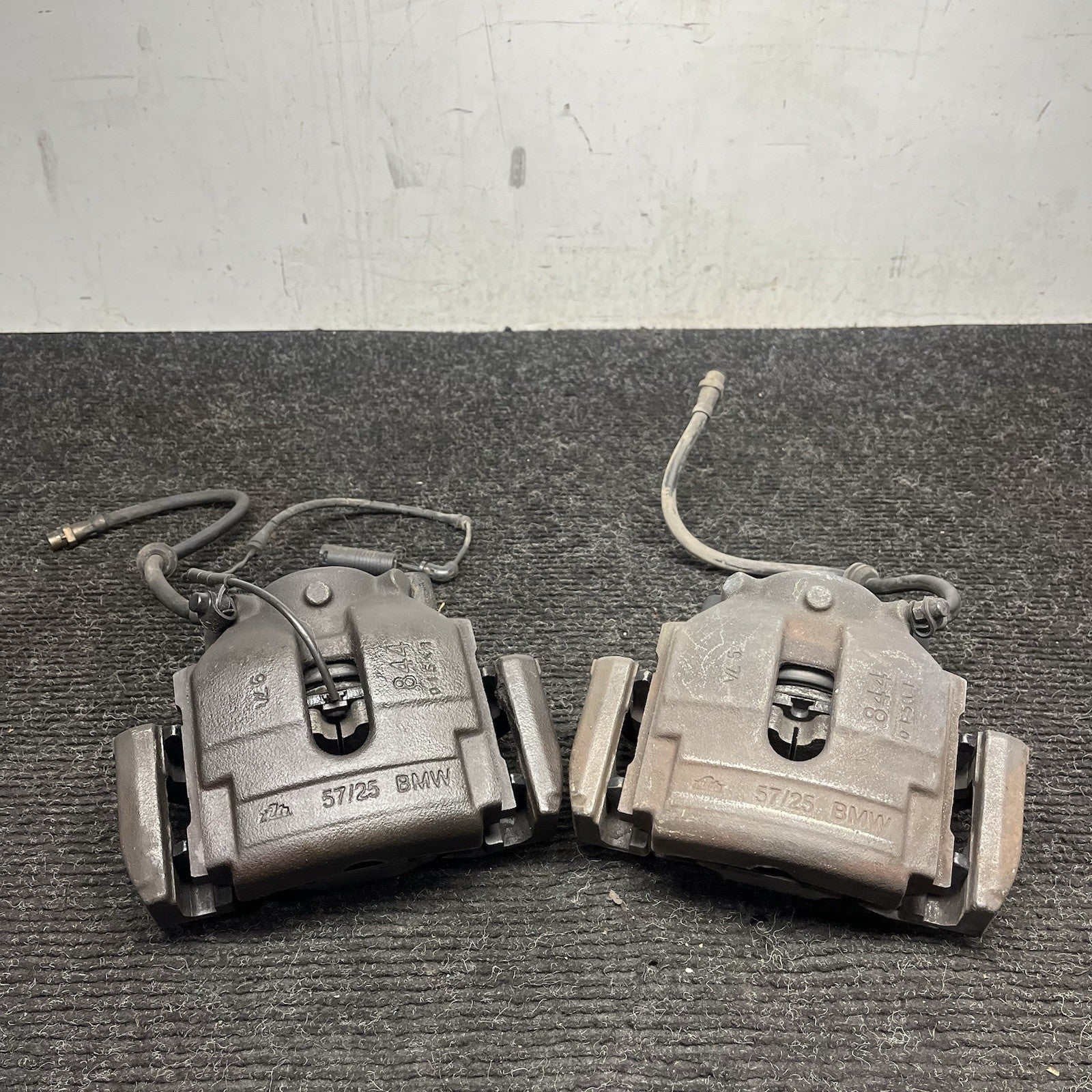 ☑️ 06-08 BMW E85 Z4 N52 3.0si RWD SET OF 2 FRONT LEFT & RIGHT BRAKE CALIPER OEM