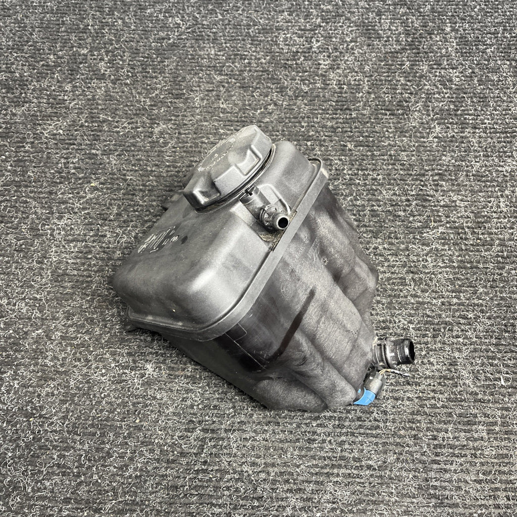 ☑️ 11-13 BMW E88 E90 E92 1/3 Series Engine Radiator Coolant Tank Reservoir OEM