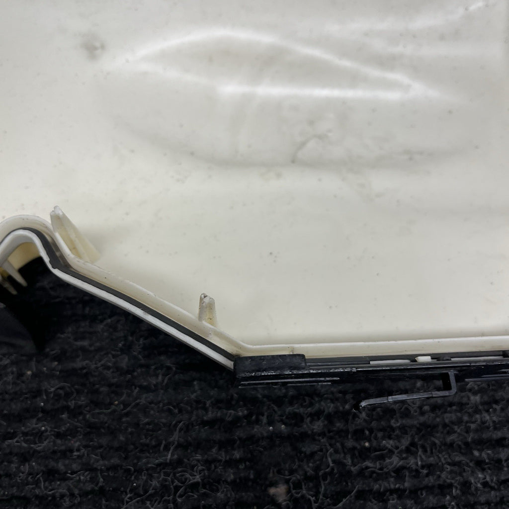 ☑️ BMW E88 E82 E90 E92 E84 DME ECU Electronic Computer Box Top Cover Housing OEM