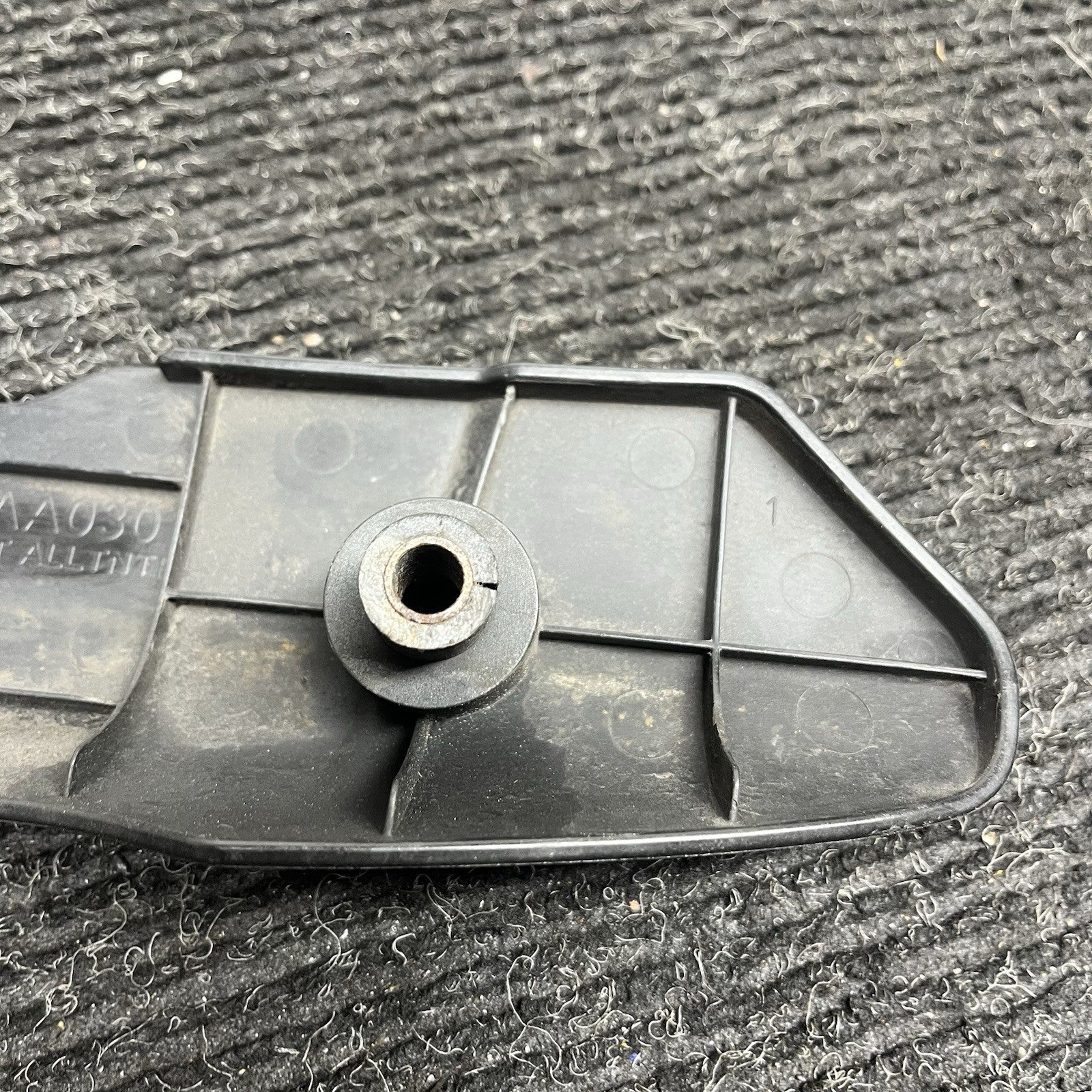 ☑️ 2008-2014 Subaru Impreza WRX STI Alternator Cover Belt Trim OEM 23774AA030
