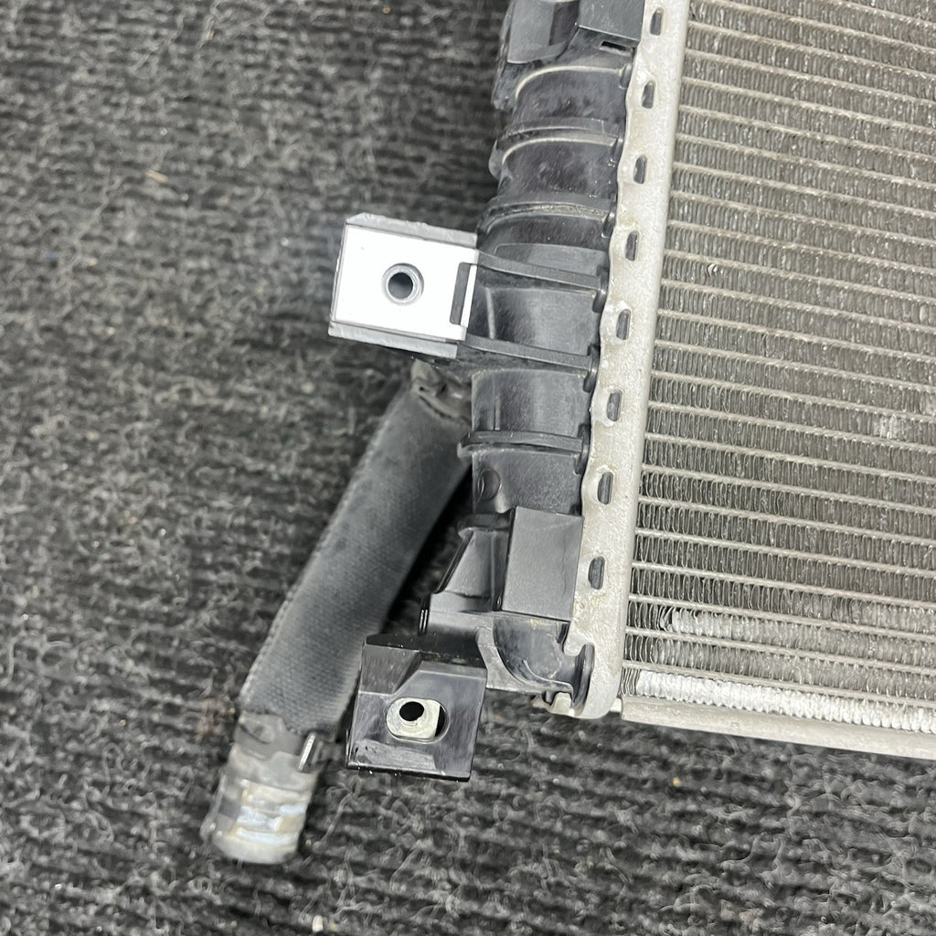 ☑️ OEM 2011-2015 AUDI Q7 3.0L FRONT LEFT RIGHT AUX AUXILIARY SECONDARY RADIATOR
