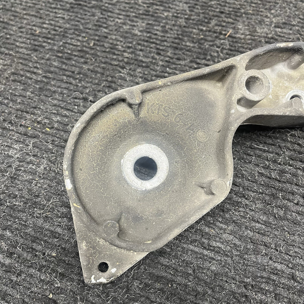 ☑️ 2001-2005 BMW 330ci 330i E46 RWD REAR DIFFERENTIAL MOUNT SUPPORT BRACKET OEM